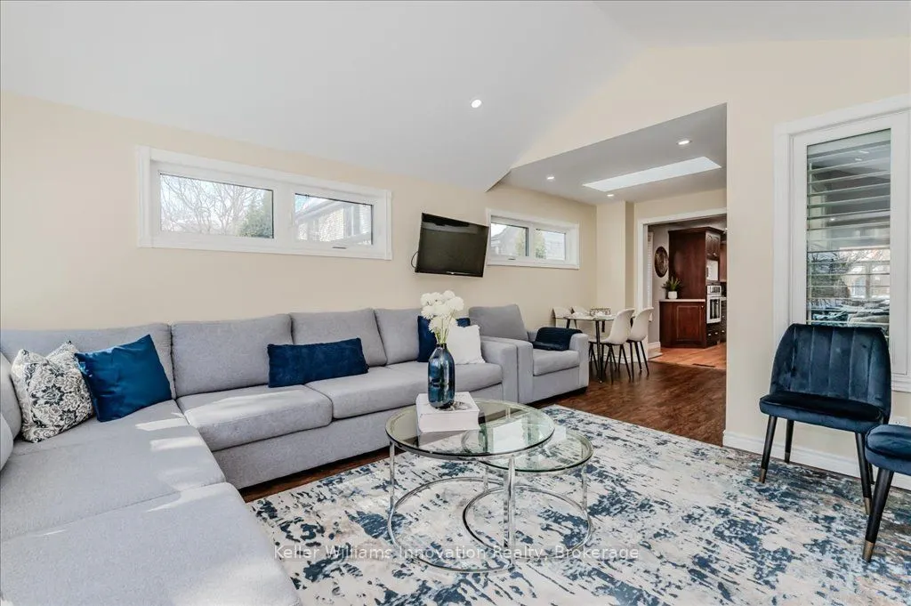 648 Bayhampton Crescent