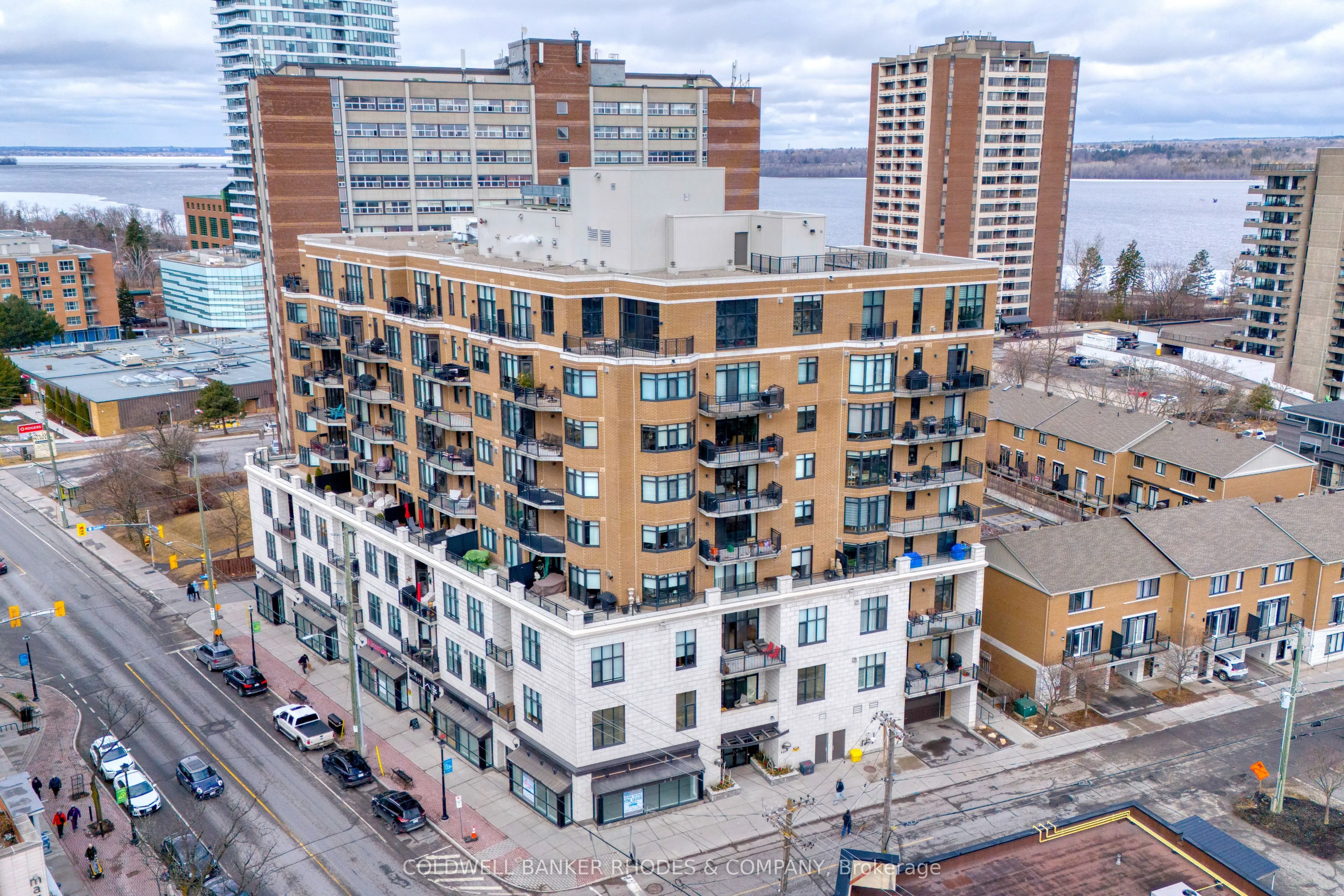 420 Berkley Avenue, #605