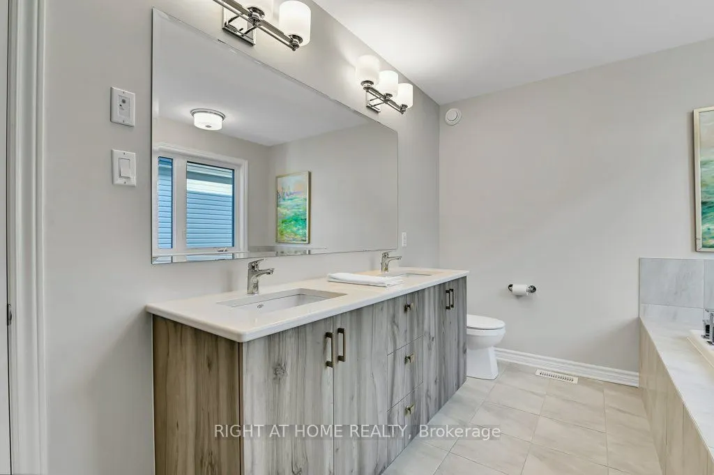 844 Snowdrop Crescent