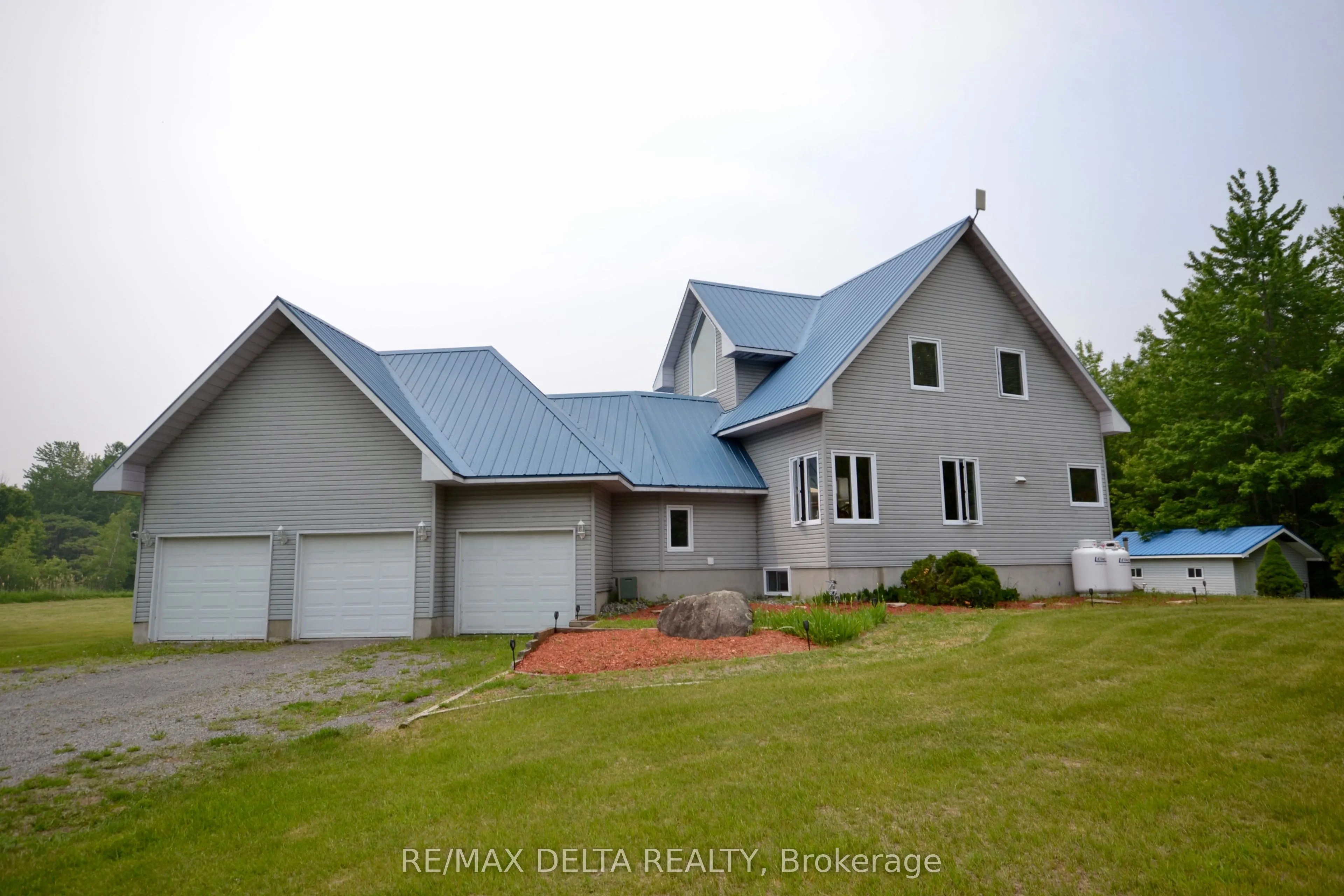 3888 Schnupp Road