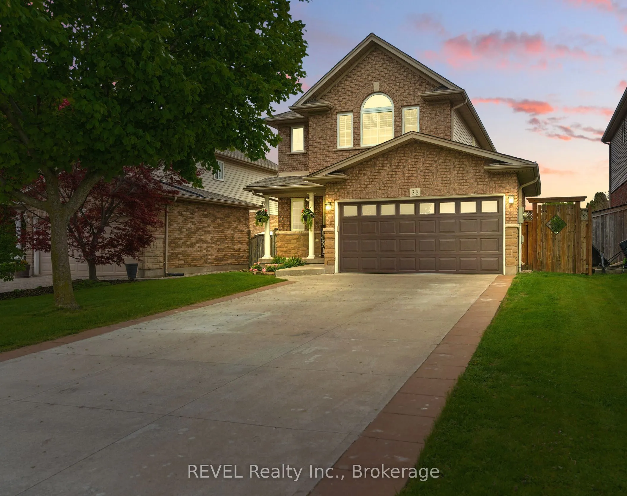 38 Udell Way