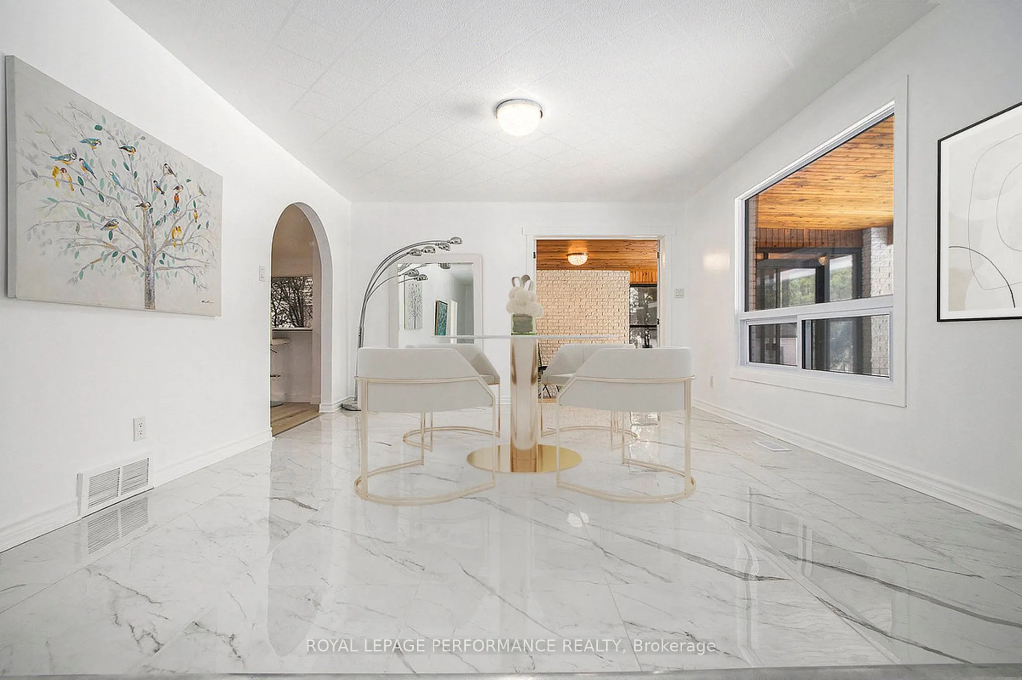1444 Normandy Crescent