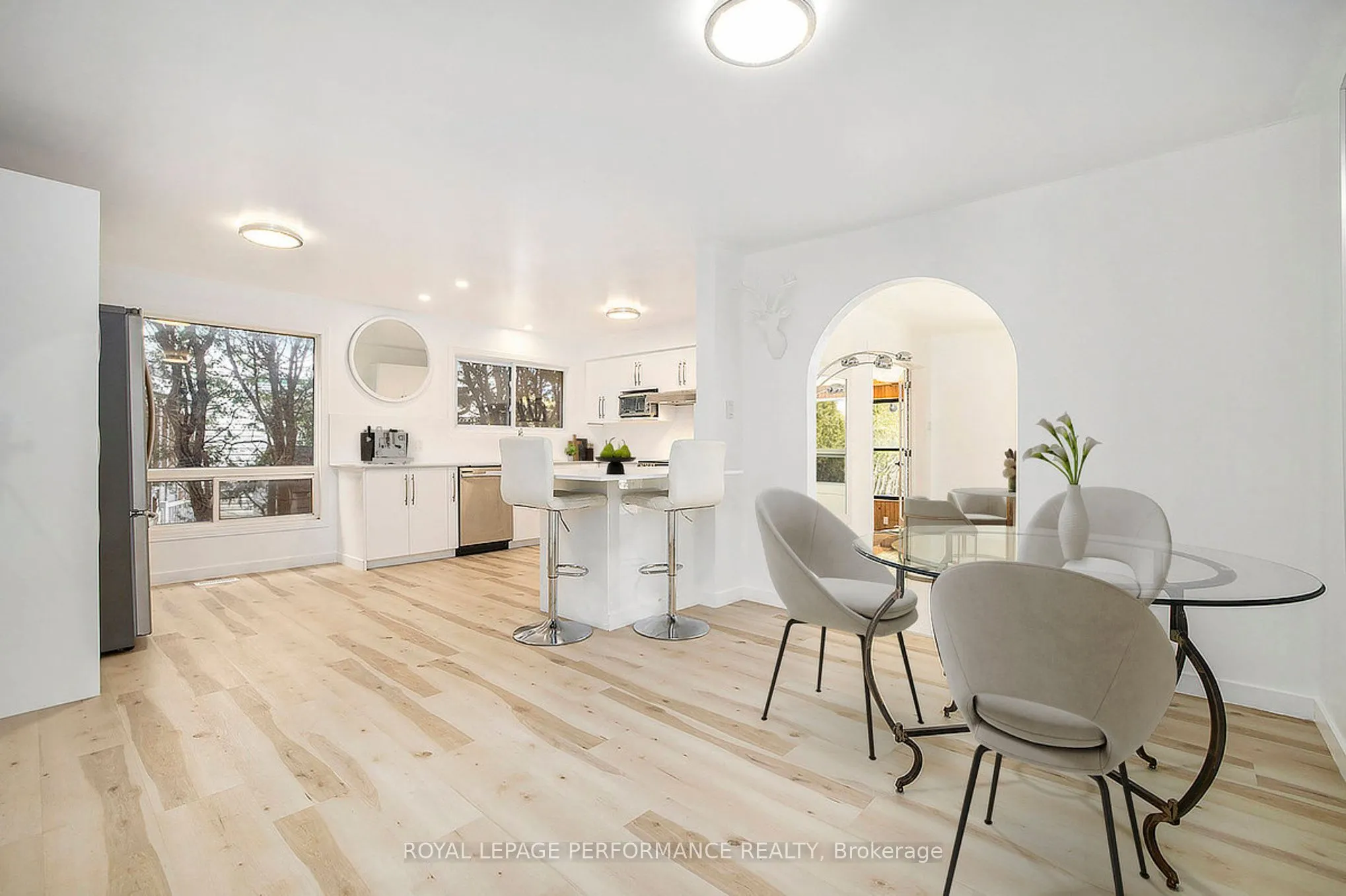 1444 Normandy Crescent