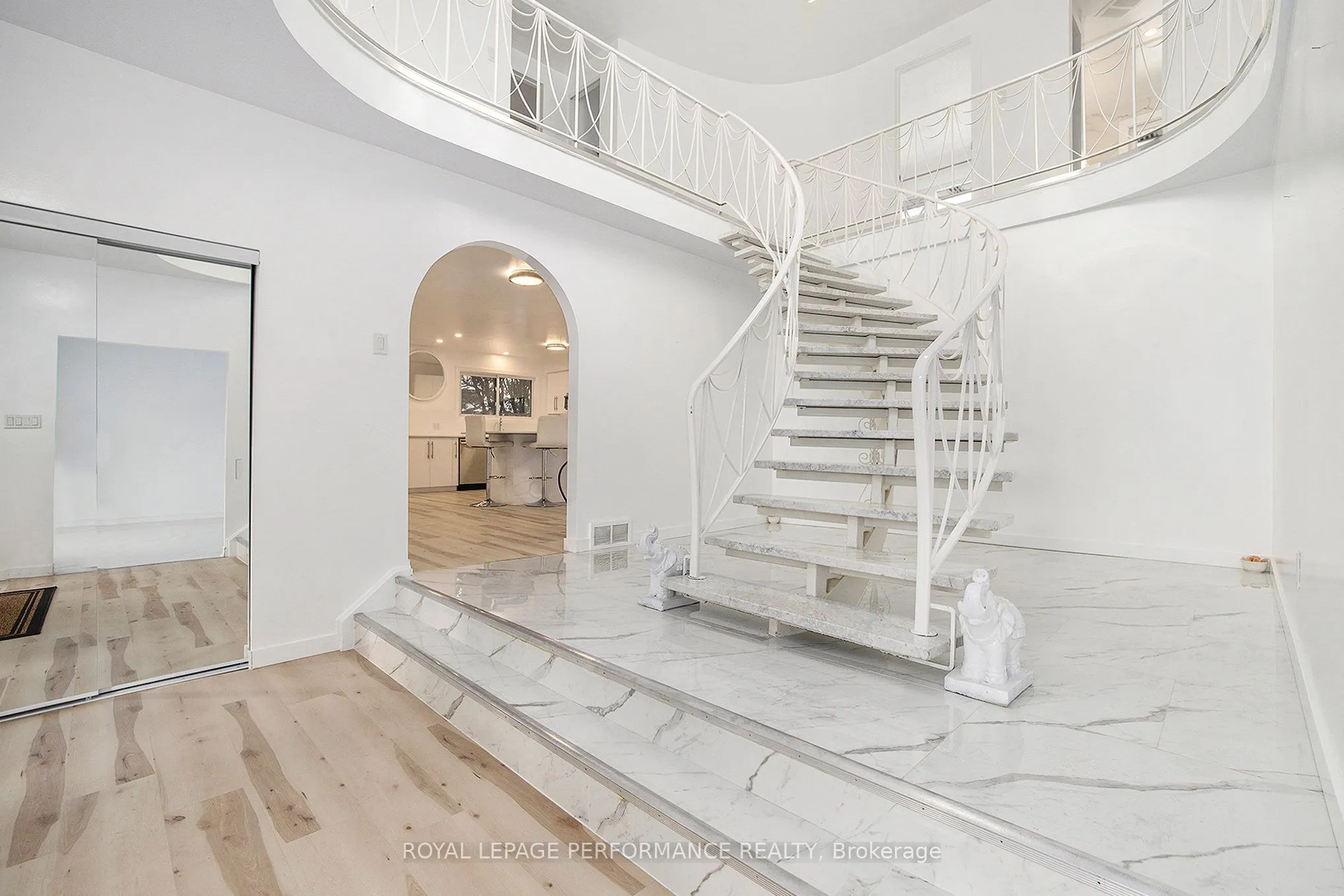 1444 Normandy Crescent