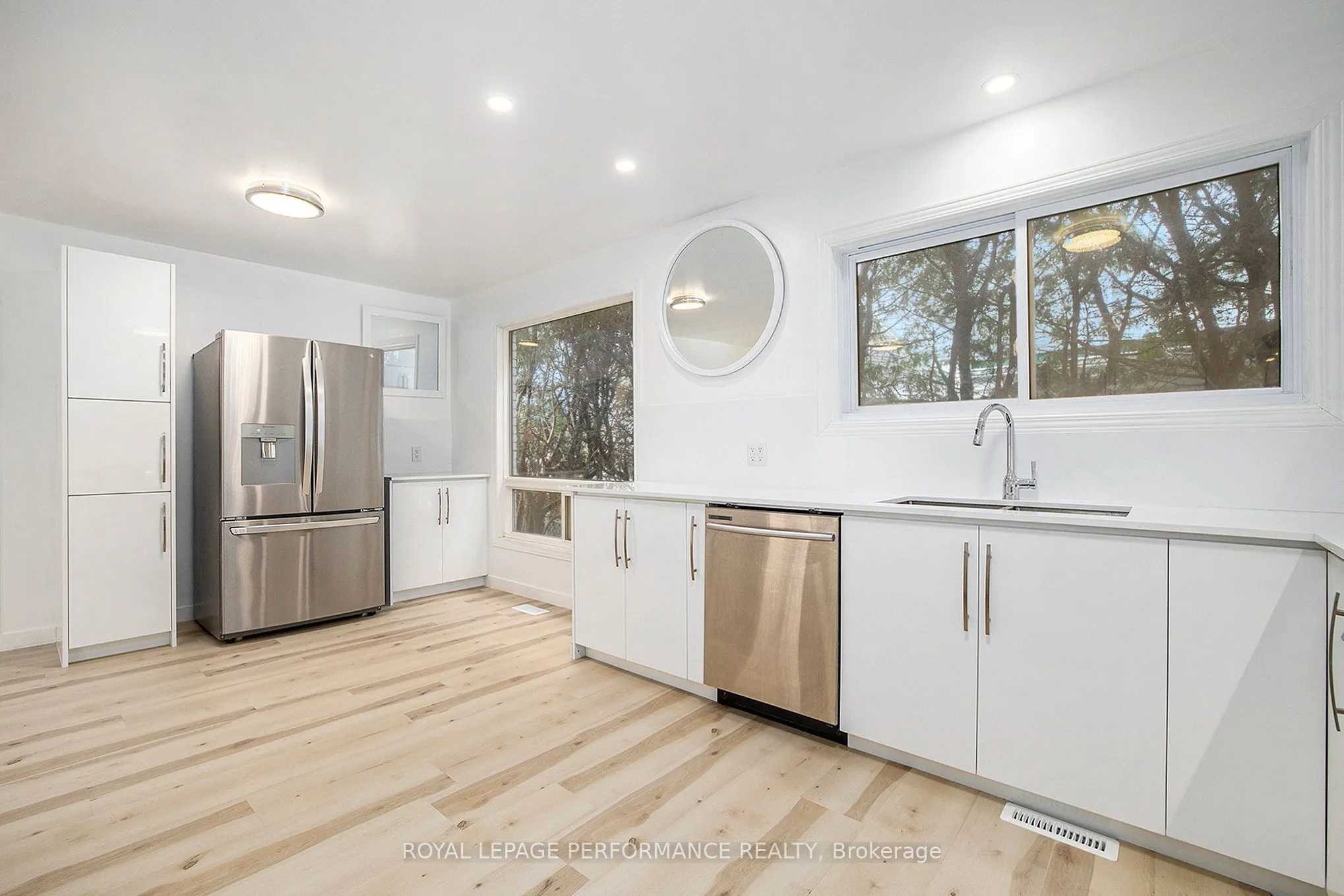 1444 Normandy Crescent