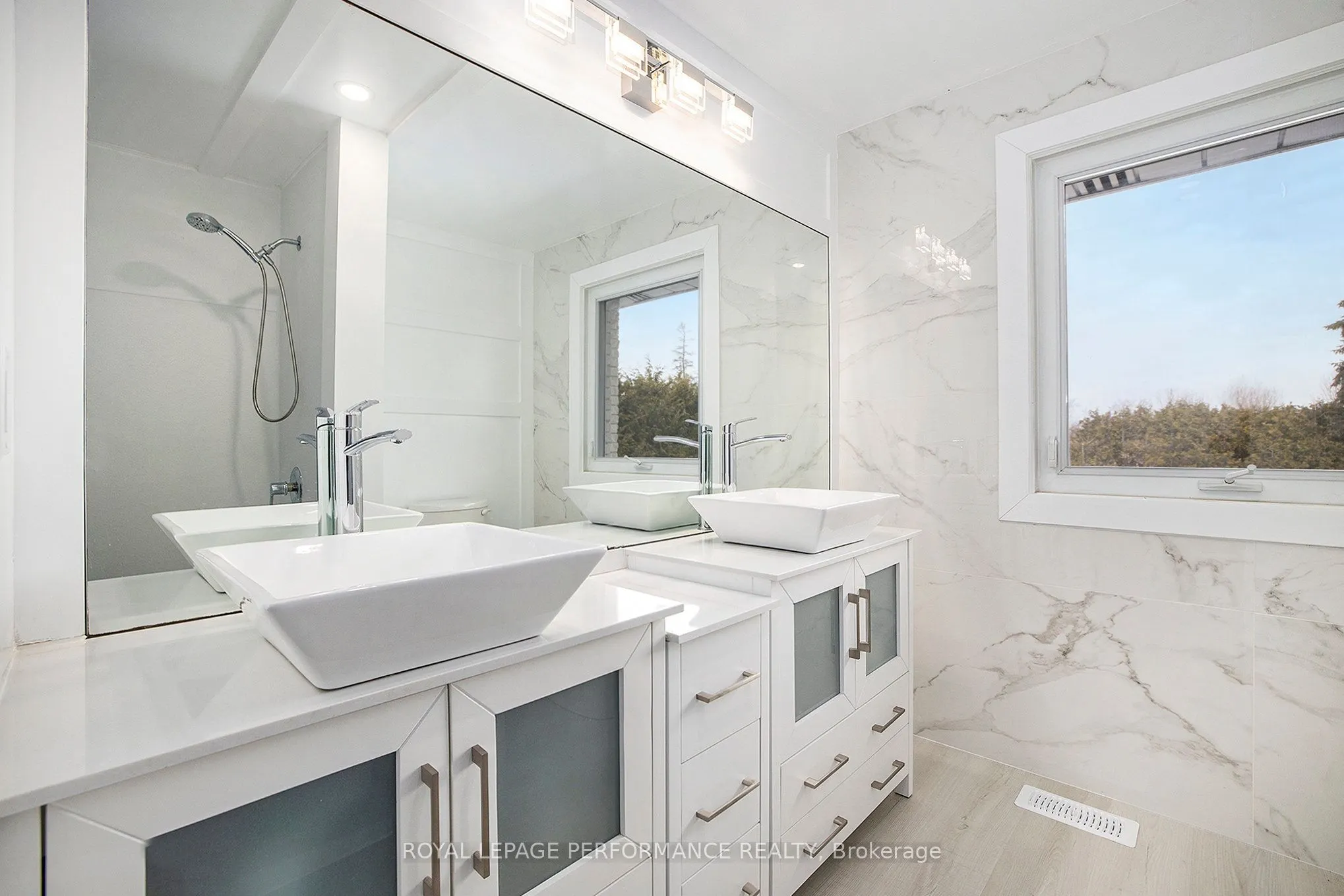 1444 Normandy Crescent
