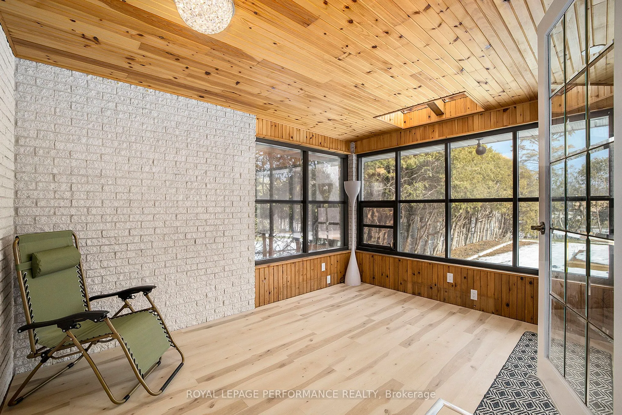 1444 Normandy Crescent