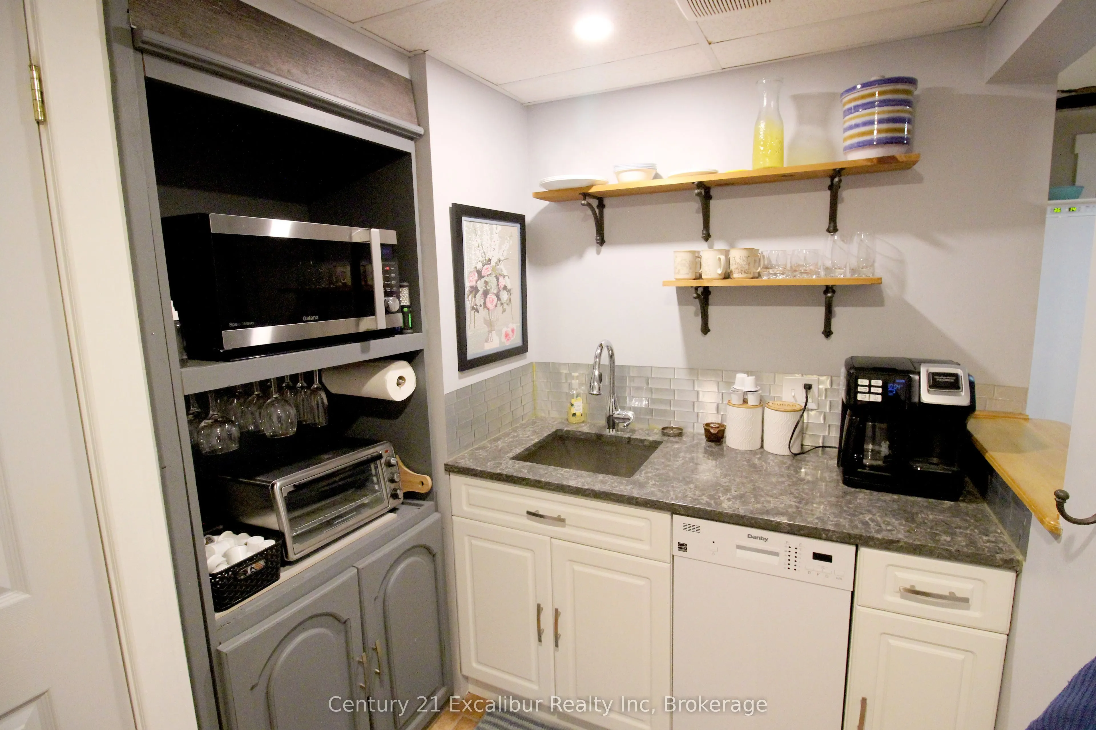 7811 WELLINGTON ROAD 22