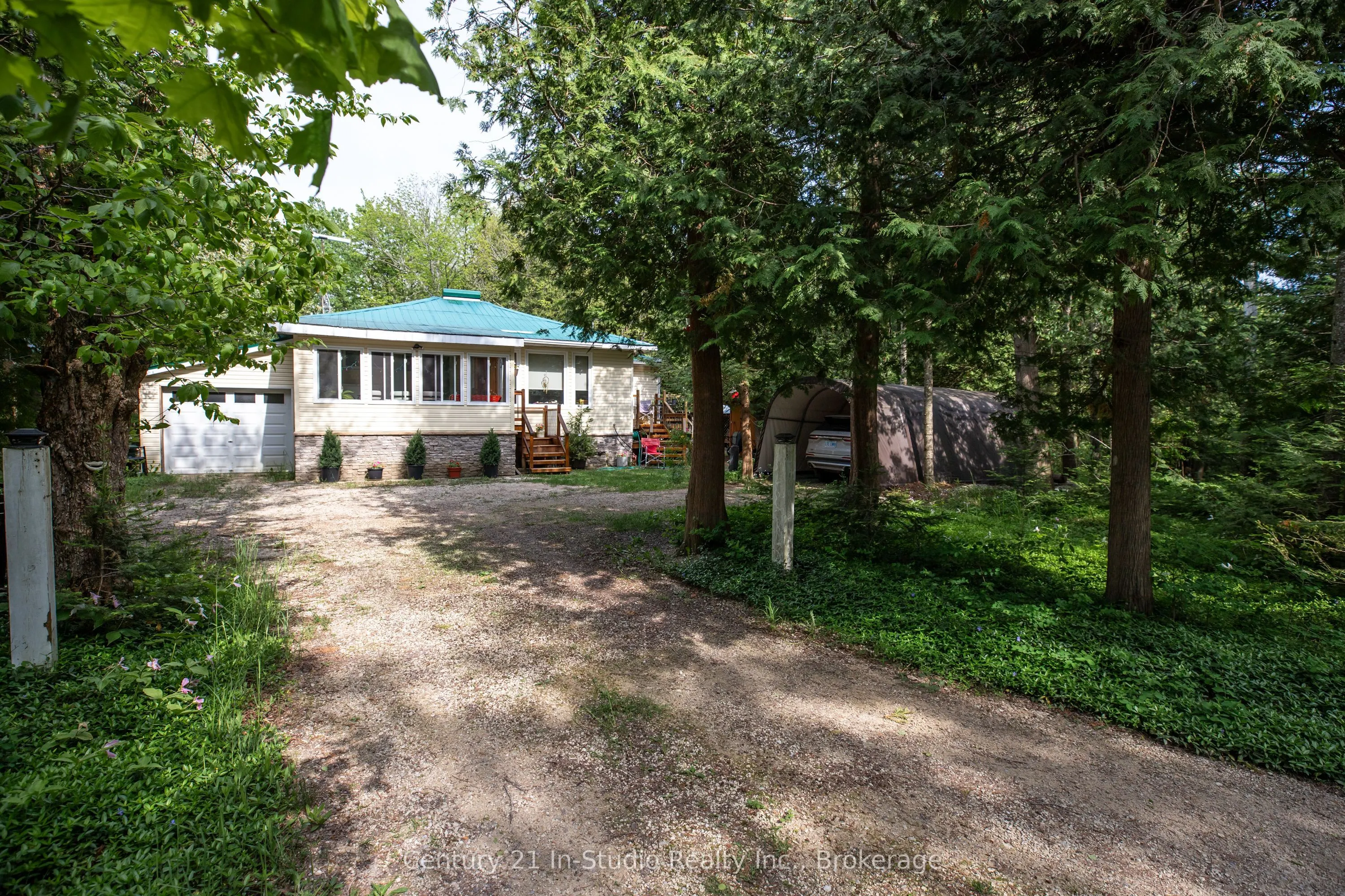 496 BERFORD LAKE Road