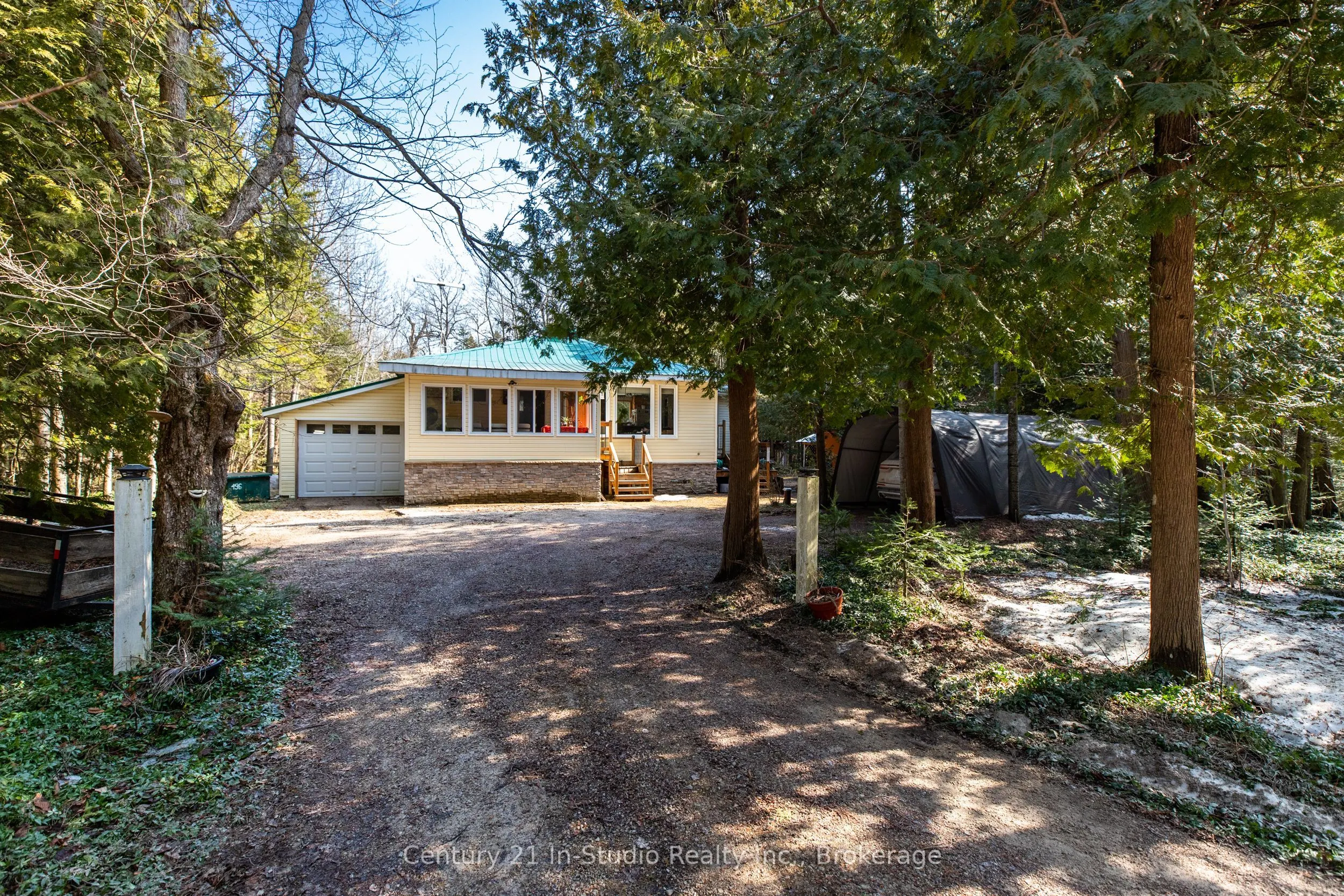 496 BERFORD LAKE Road