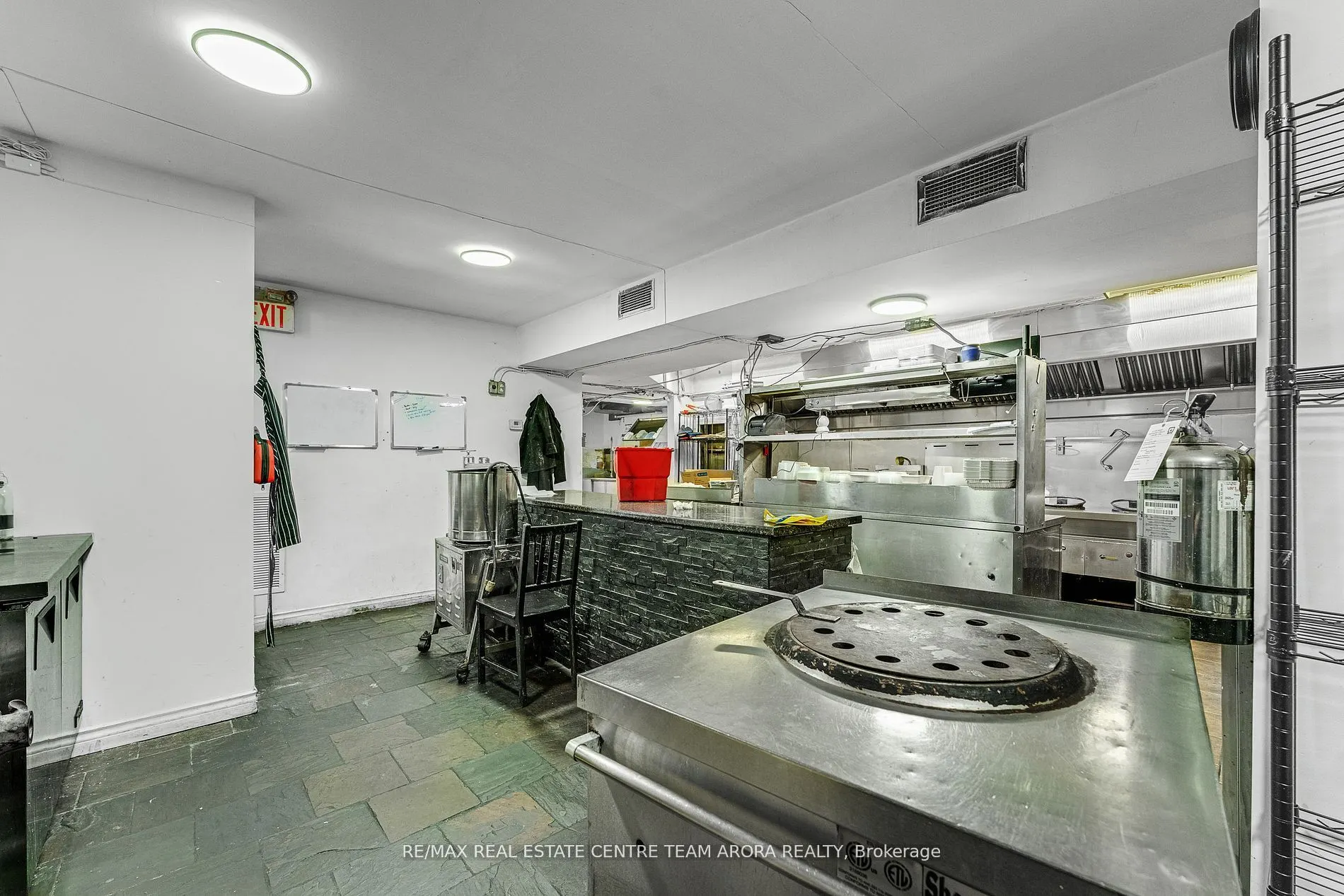 2440 University Avenue W