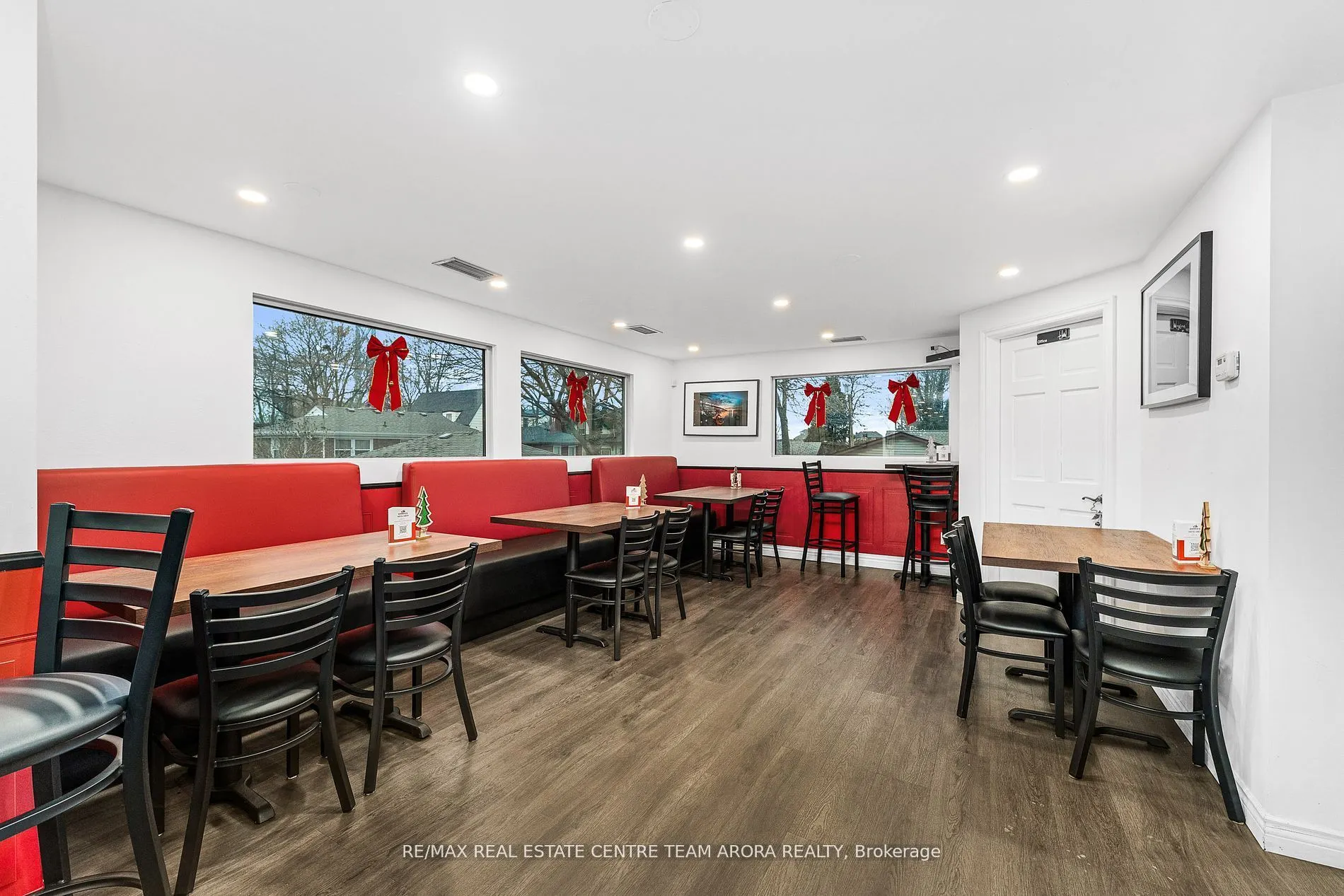 2440 University Avenue W