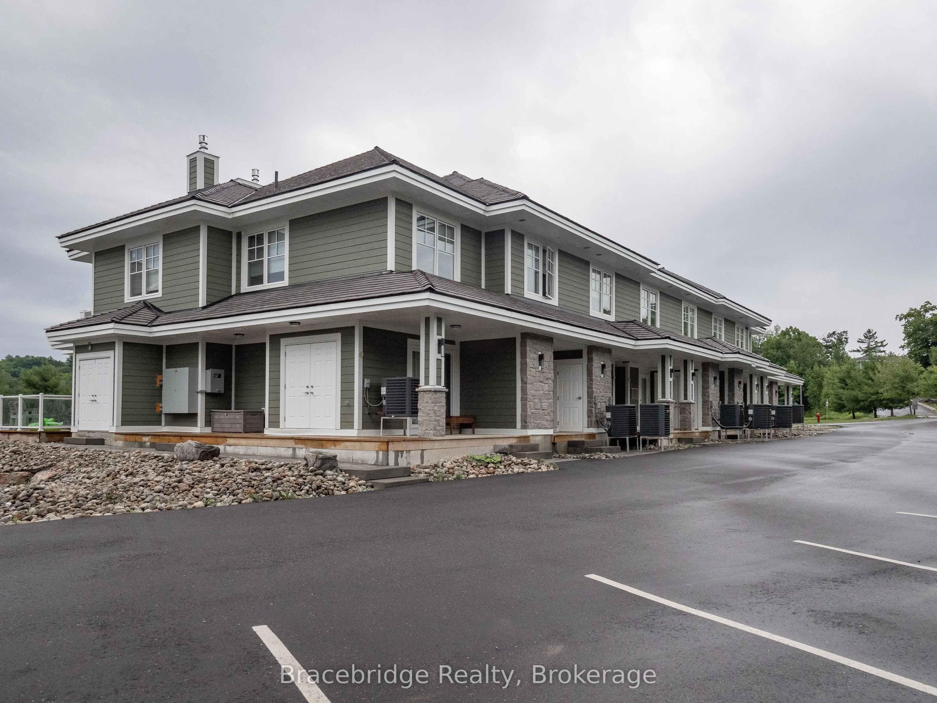 1869 Muskoka Rd 118 Highway W, #BHV-B203
