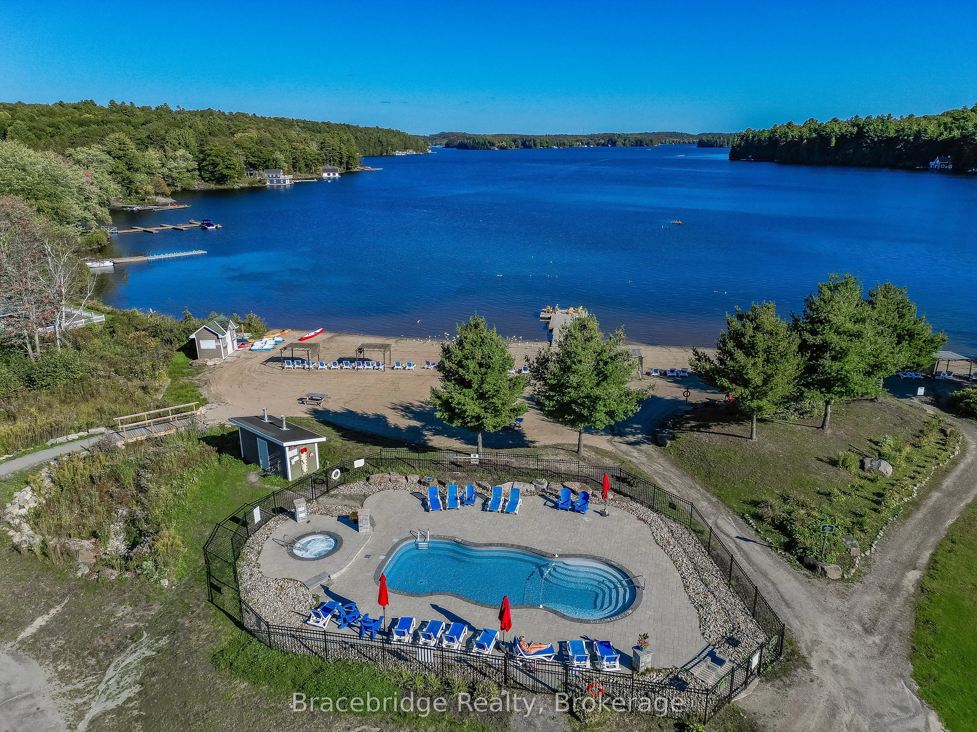 1869 Muskoka Rd 118 Highway W, #BHV-B203