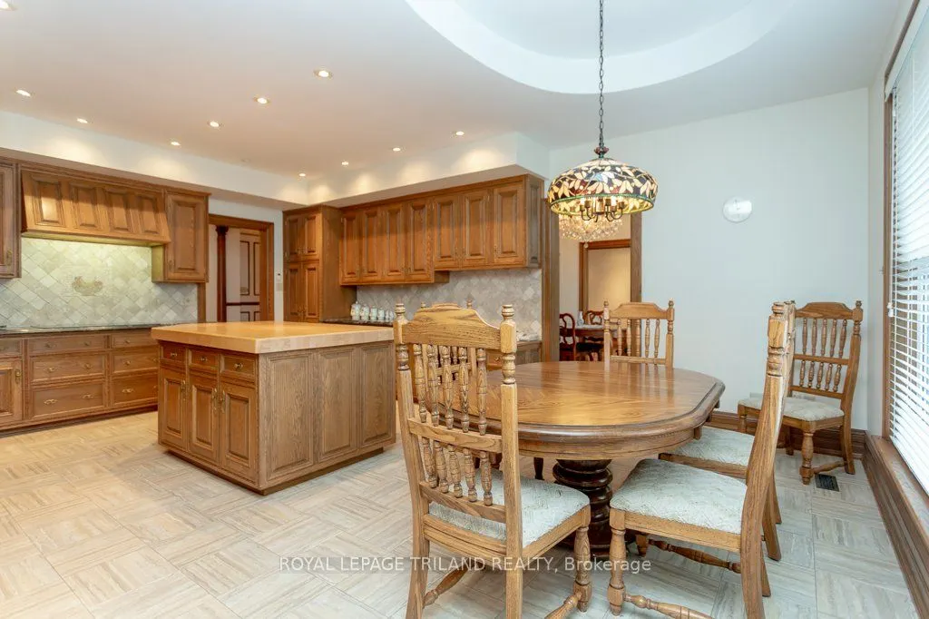2643 OLD VICTORIA Road