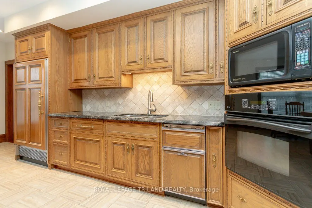 2643 OLD VICTORIA Road