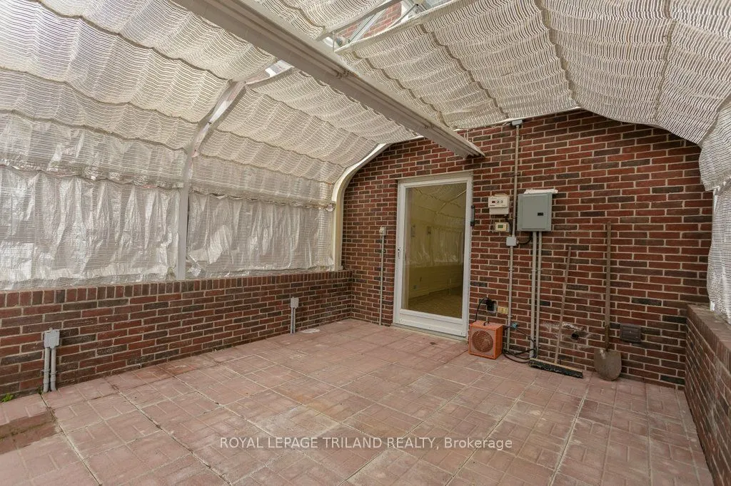 2643 OLD VICTORIA Road