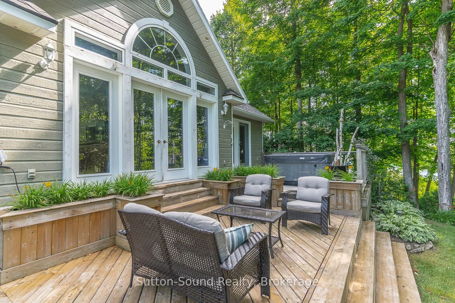 124 Golden Pond Drive