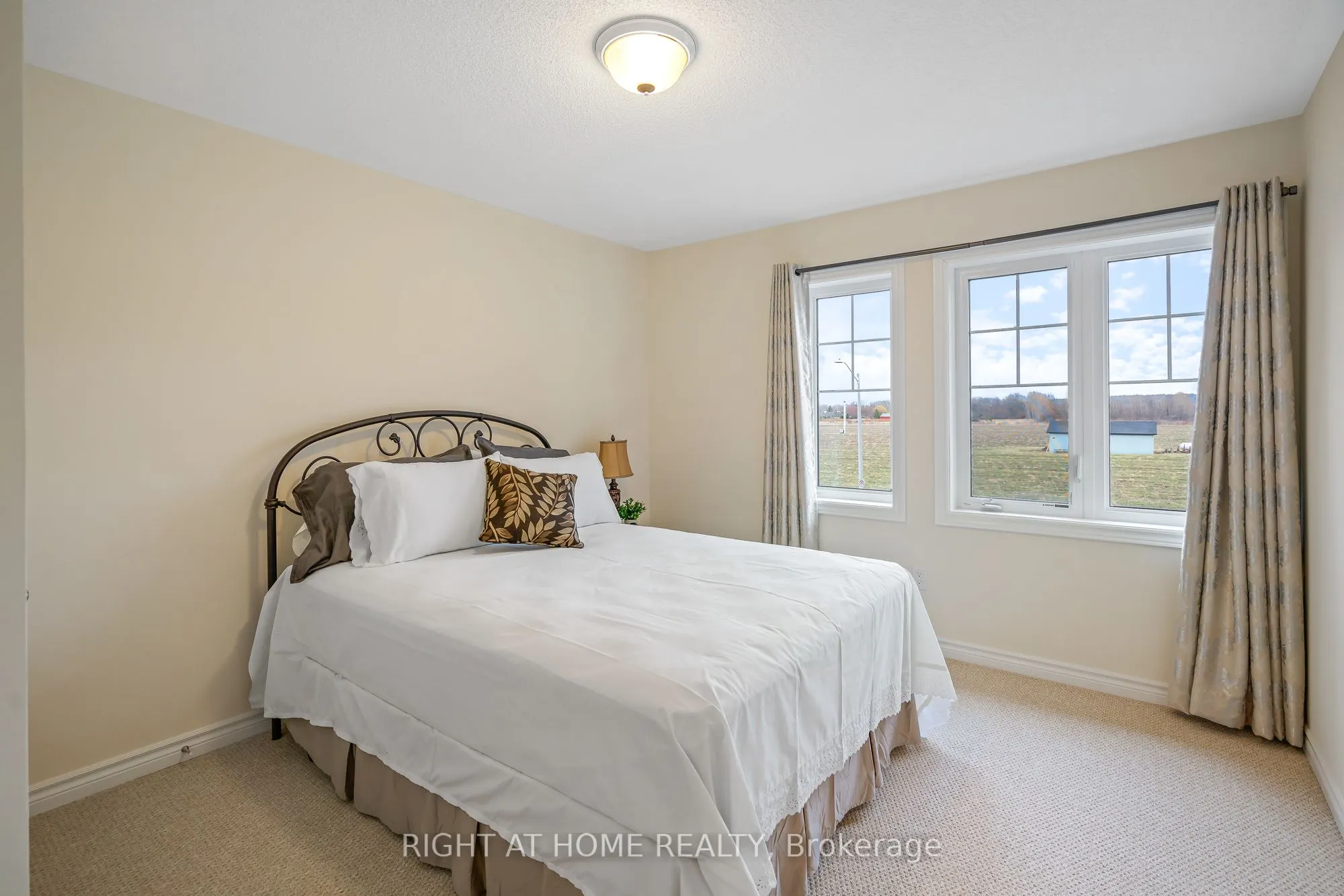 318 Concession 3 Road