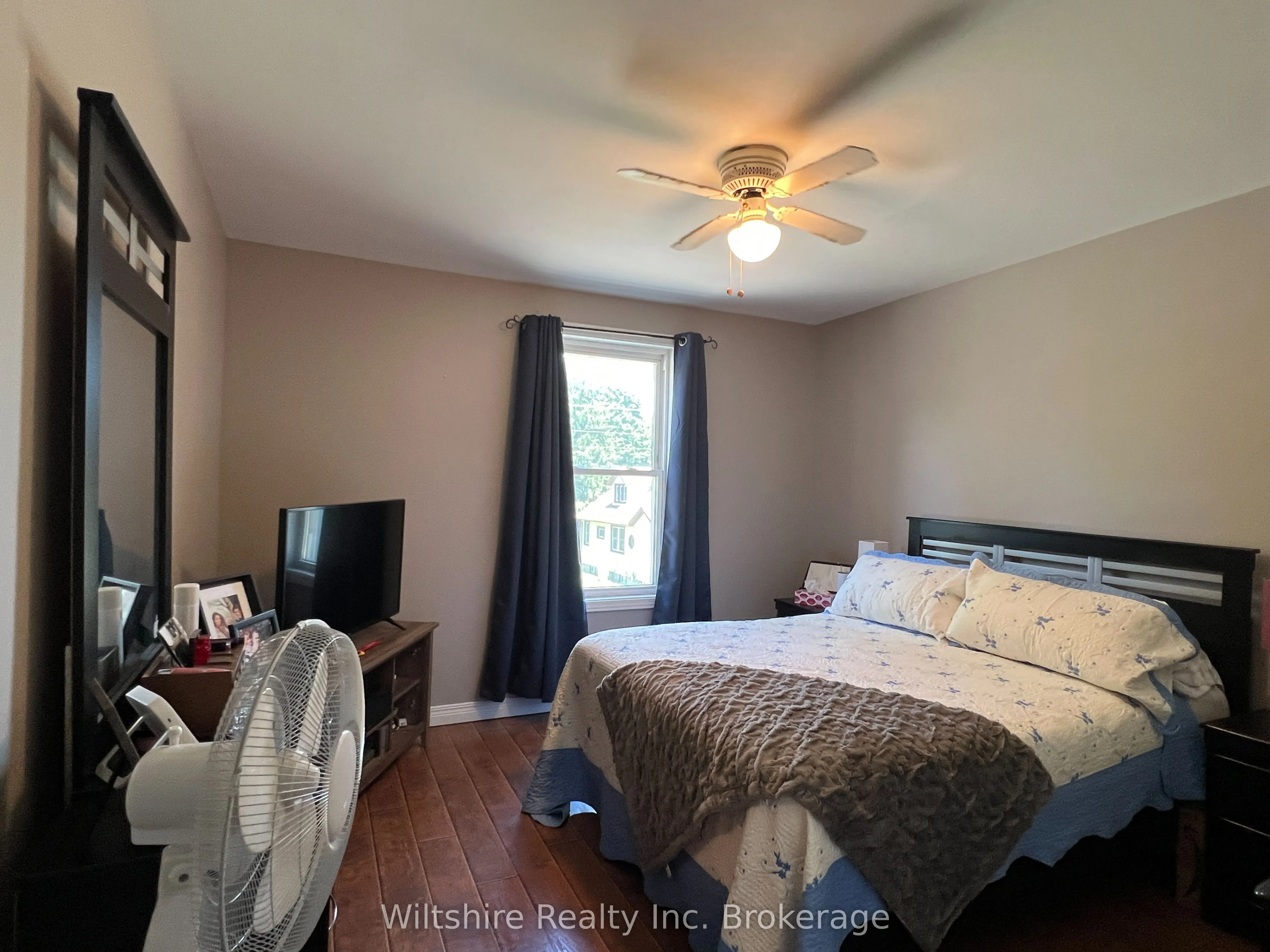 407 Main Street E