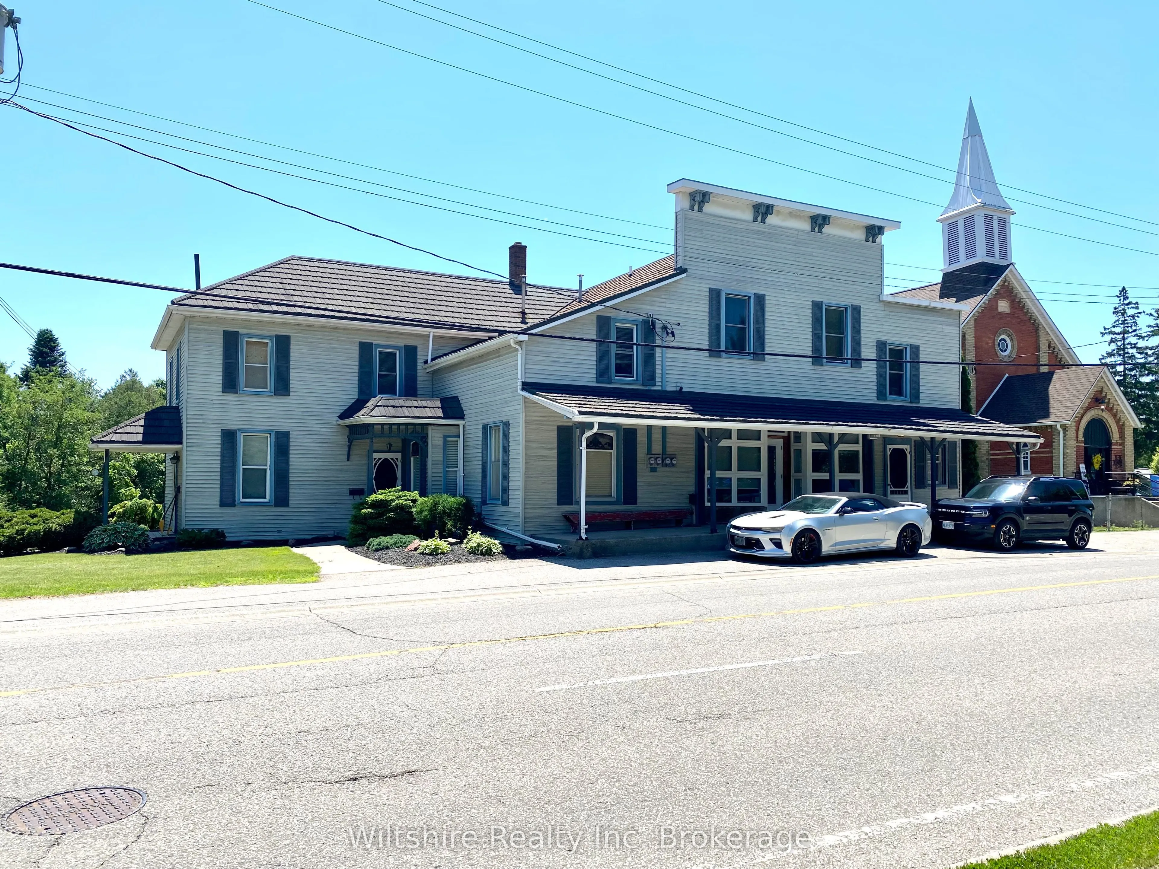 407 Main Street E