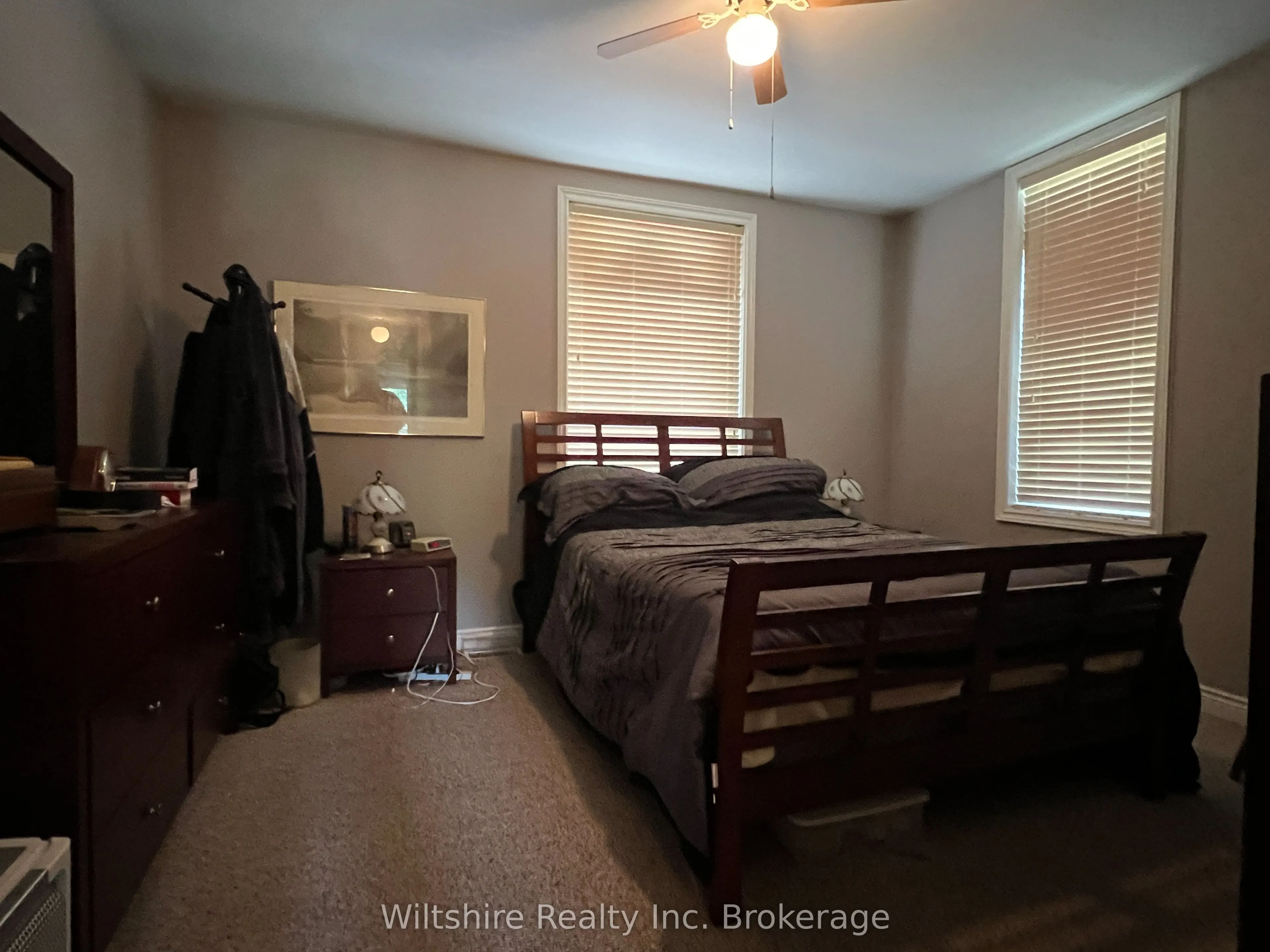 407 Main Street E