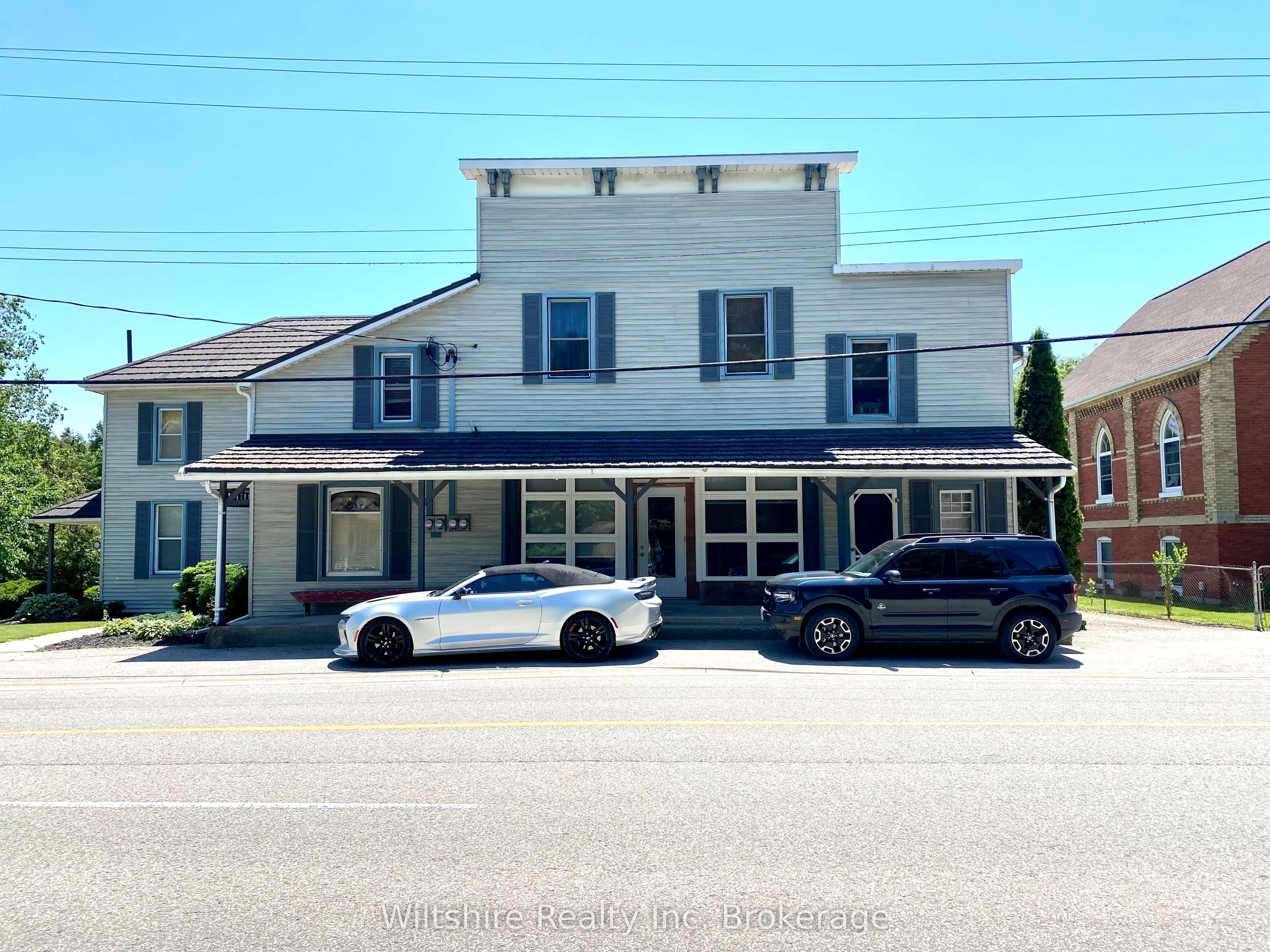 407 Main Street E