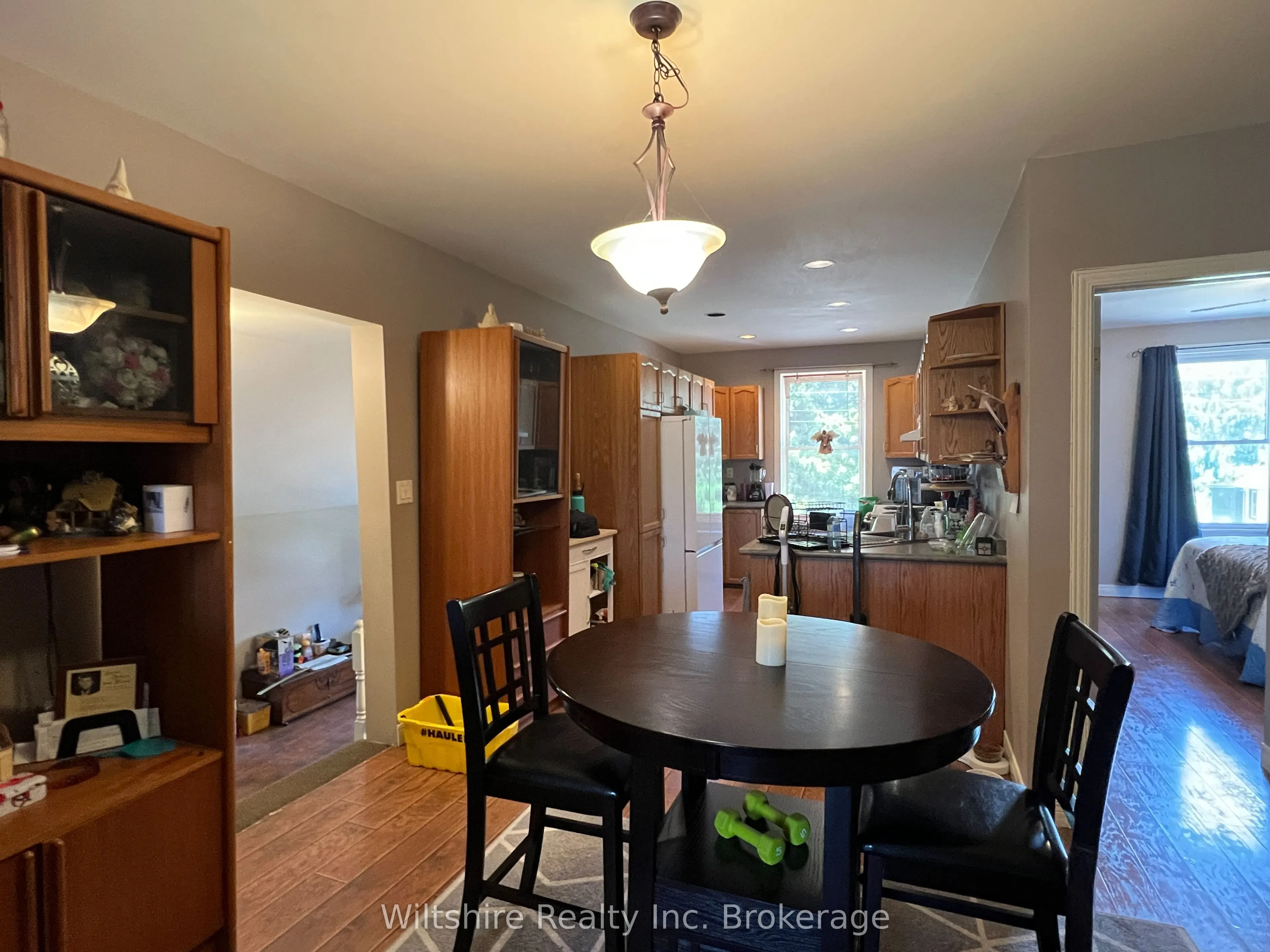 407 Main Street E
