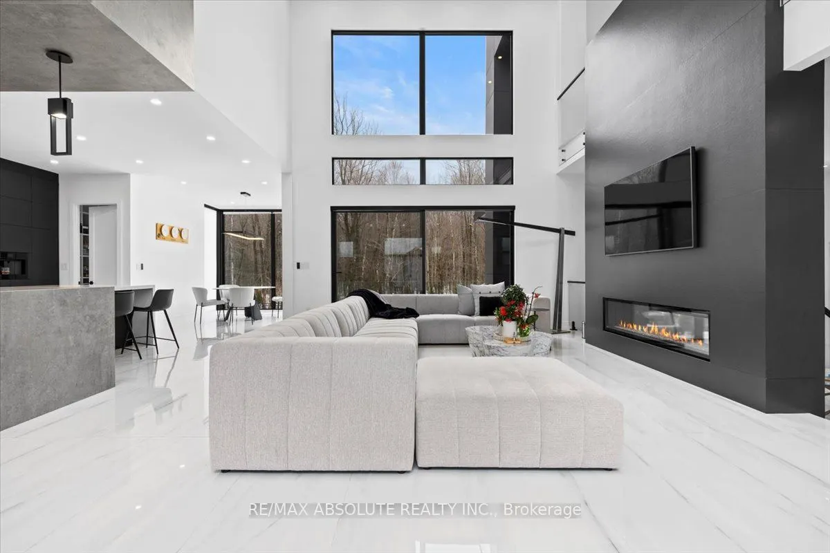 553 SHOREWAY Drive