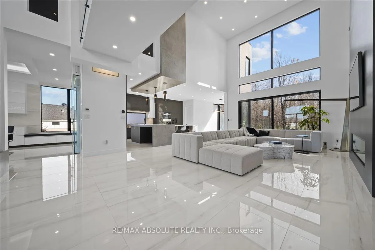 553 SHOREWAY Drive