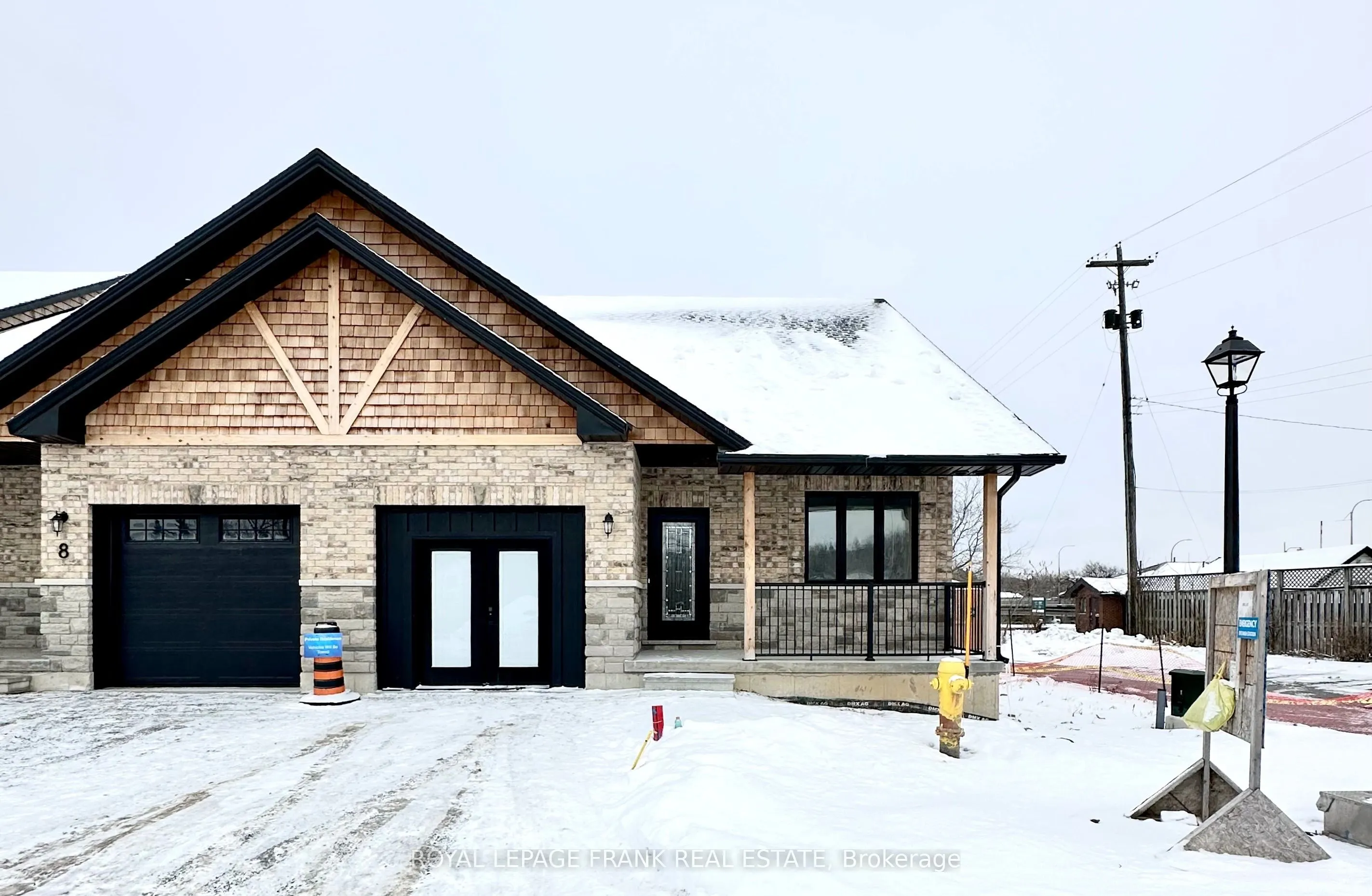 6 Pond Street