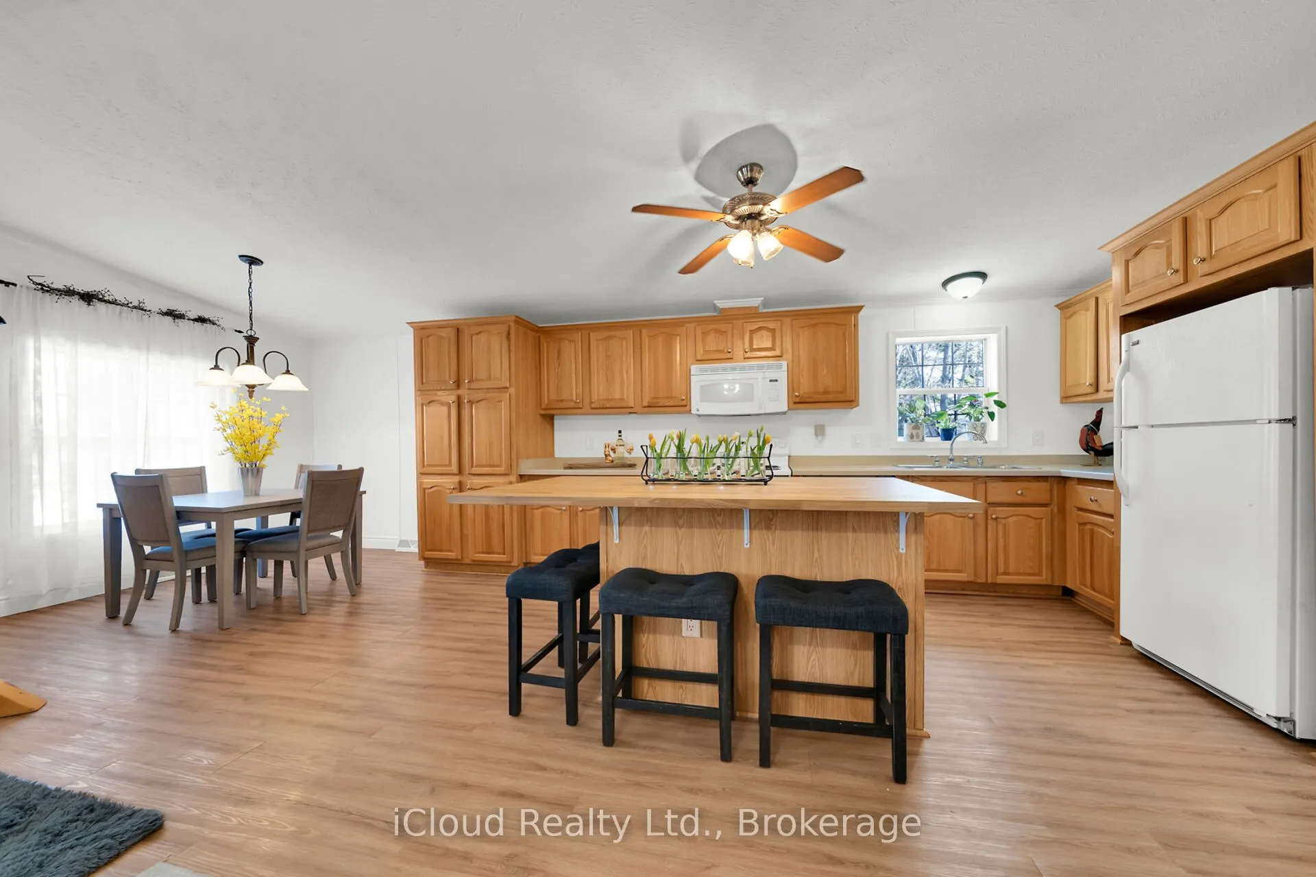 23 MacPherson Crescent