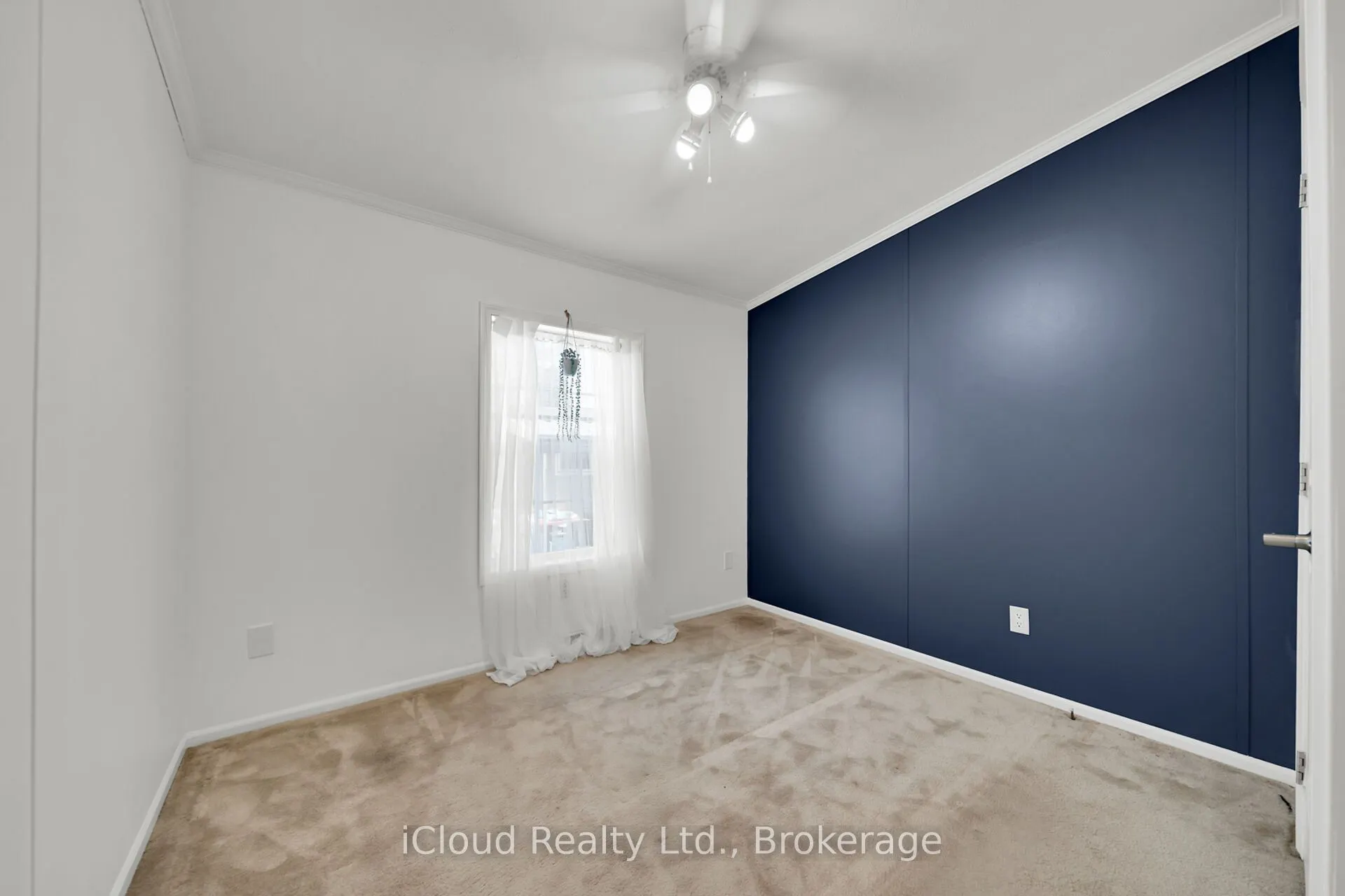 23 MacPherson Crescent
