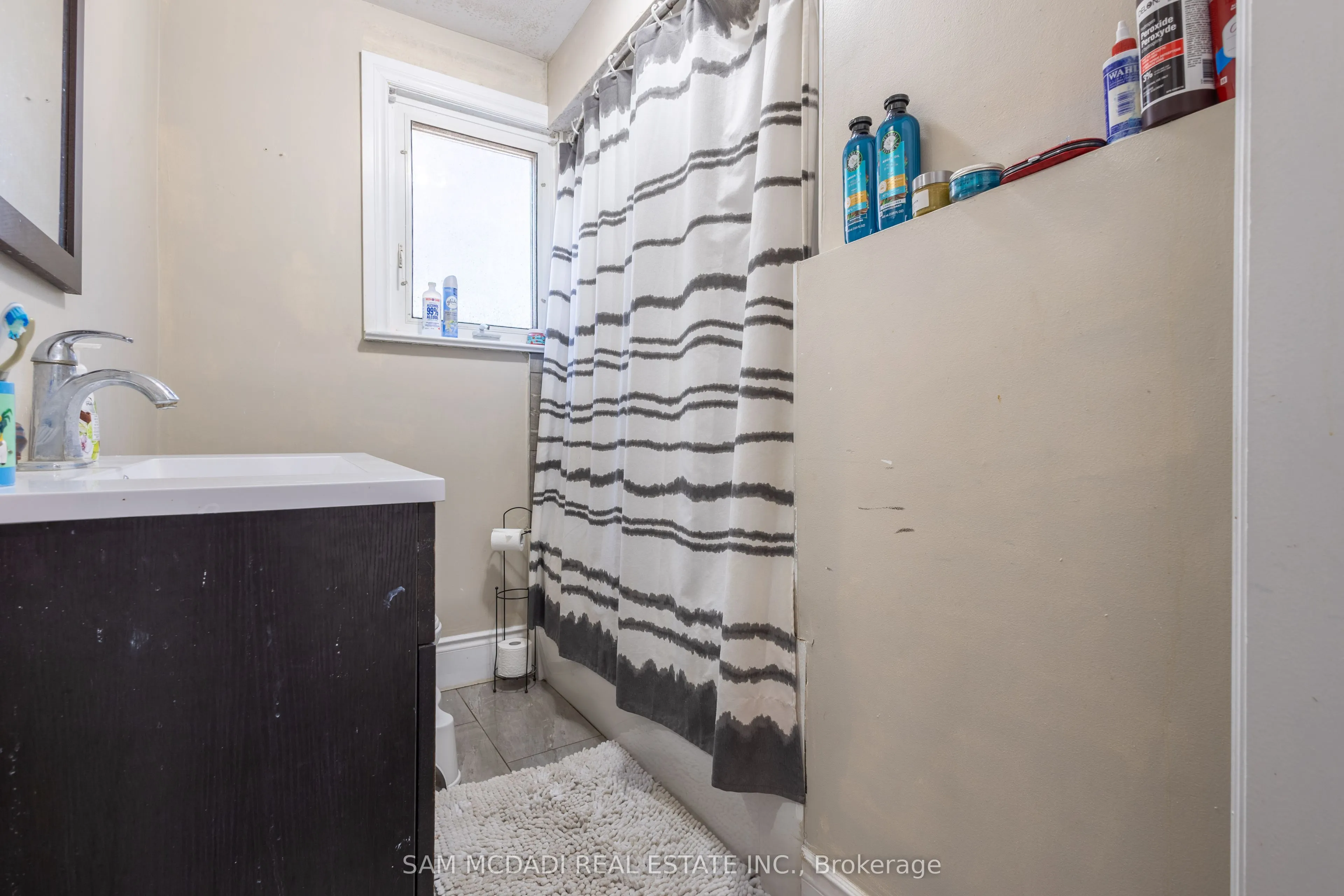 867 Jerseyville Road W