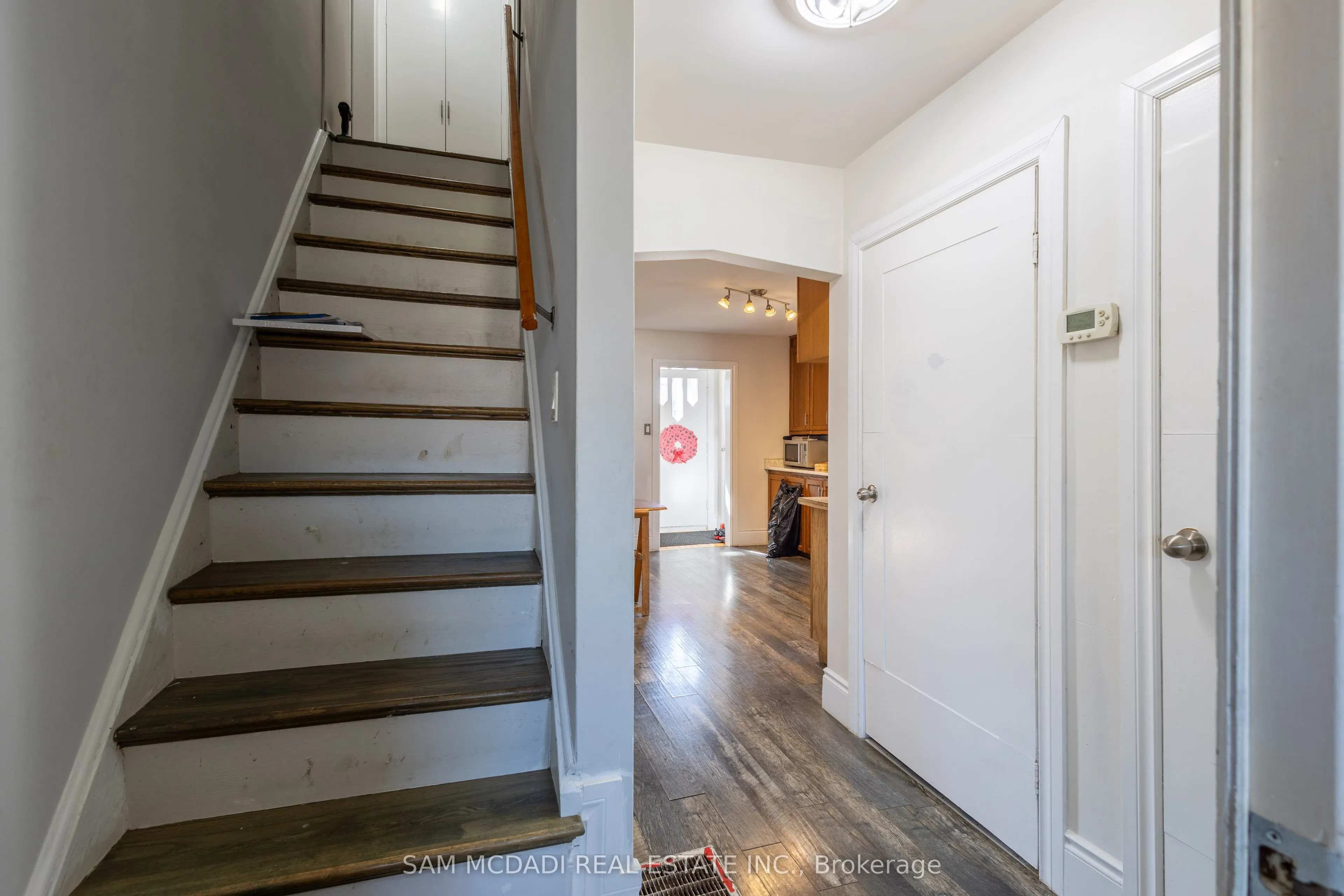 867 Jerseyville Road W