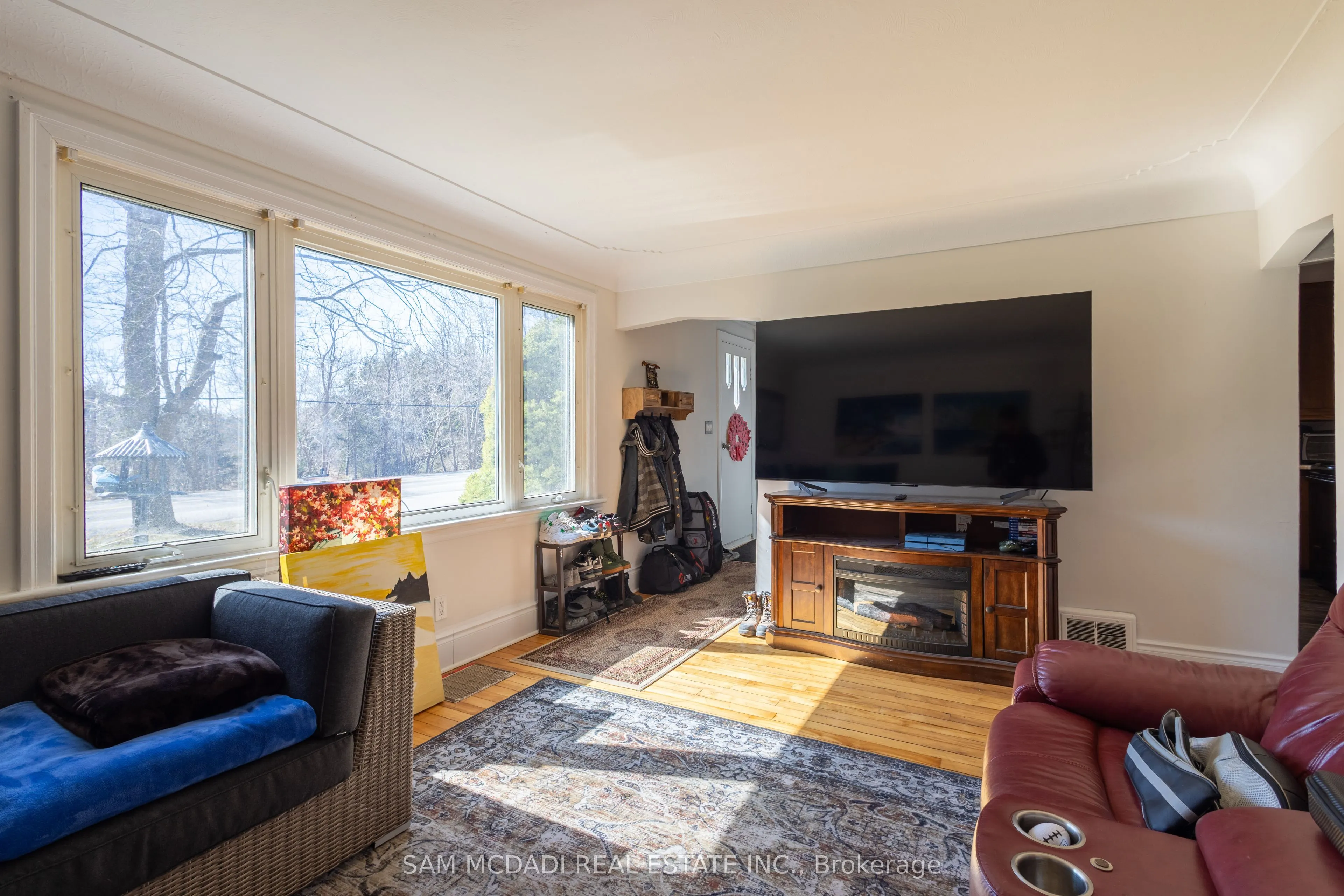 867 Jerseyville Road W