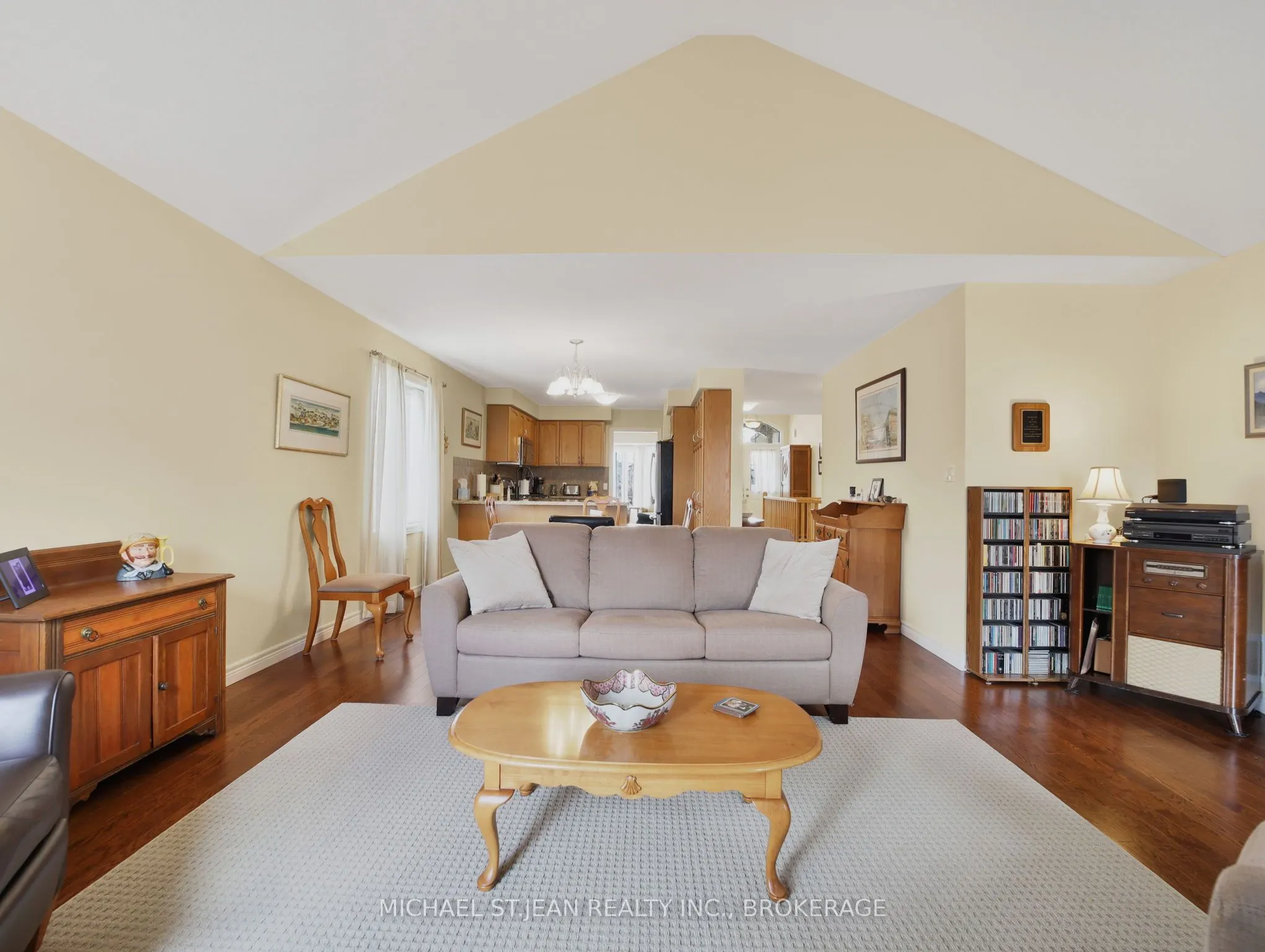 81 Bellagio Avenue