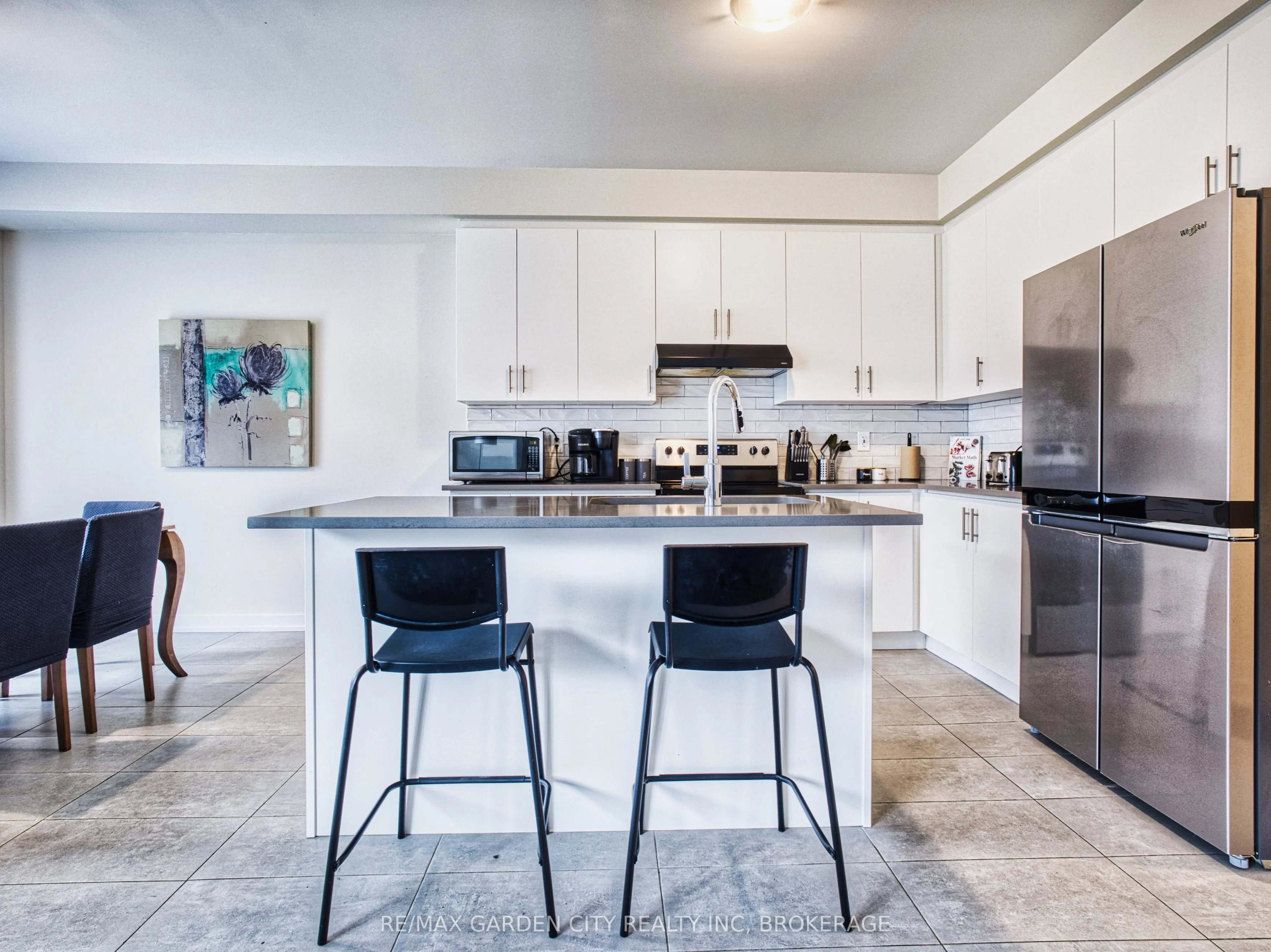 111 Sunflower Crescent