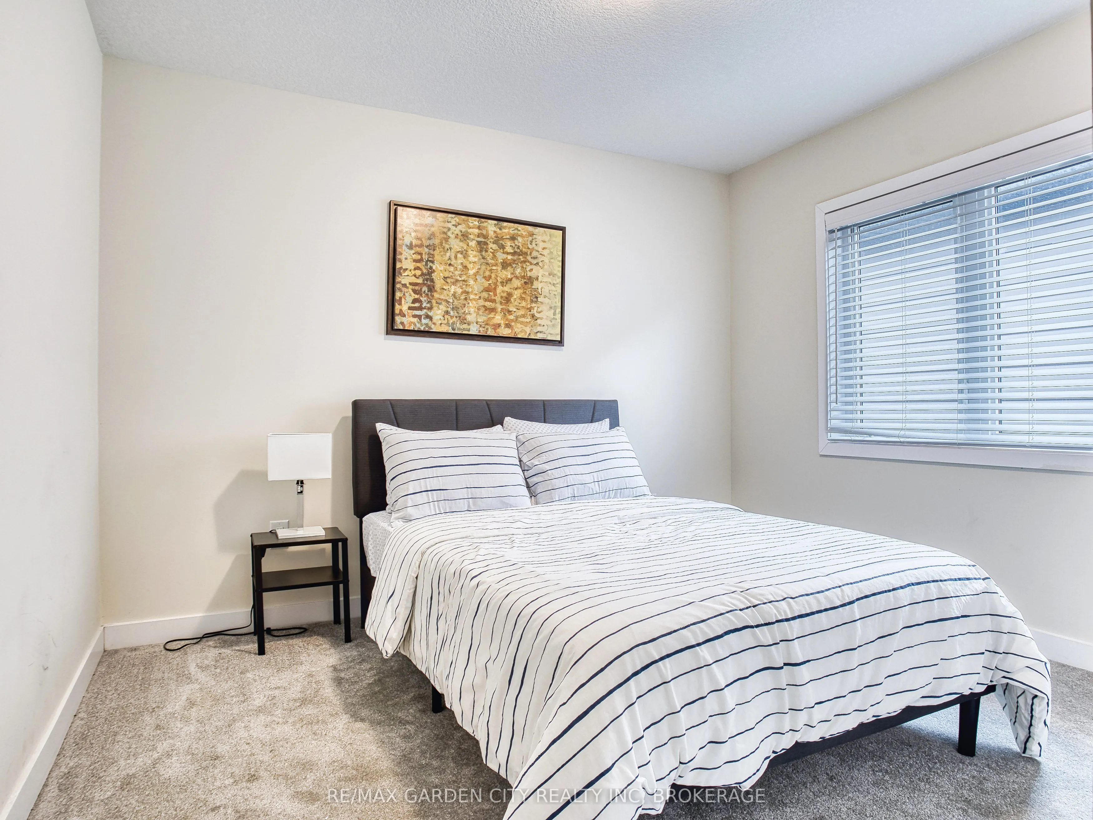 111 Sunflower Crescent