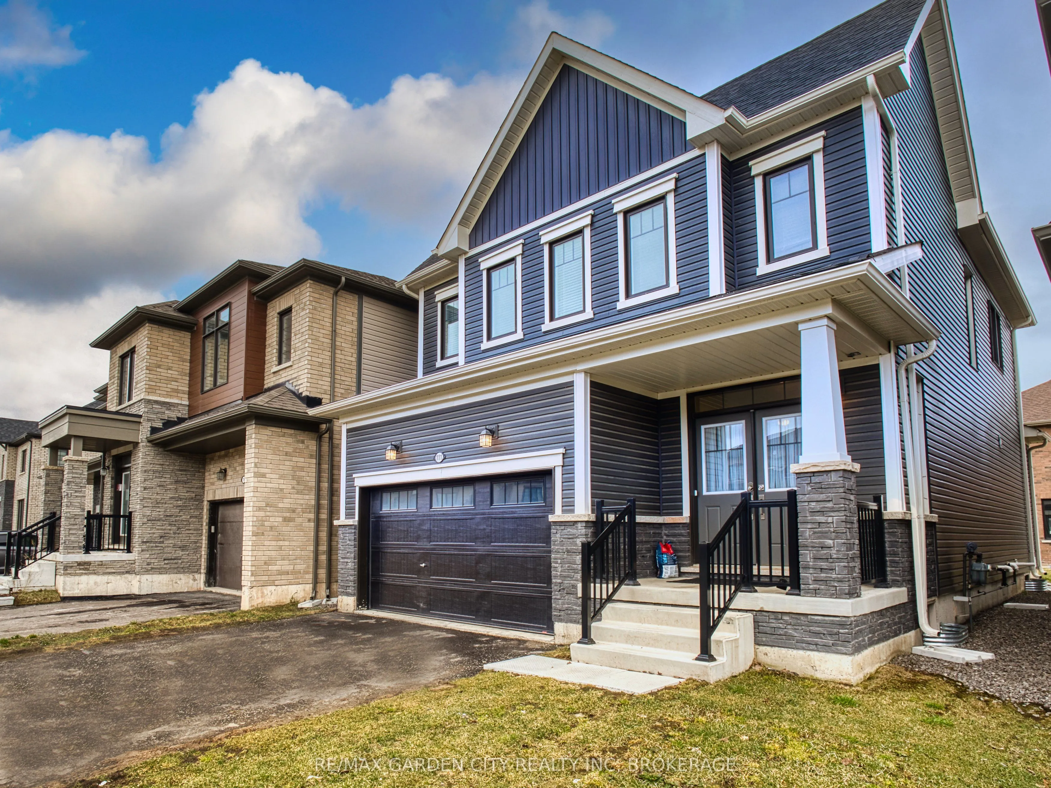 111 Sunflower Crescent