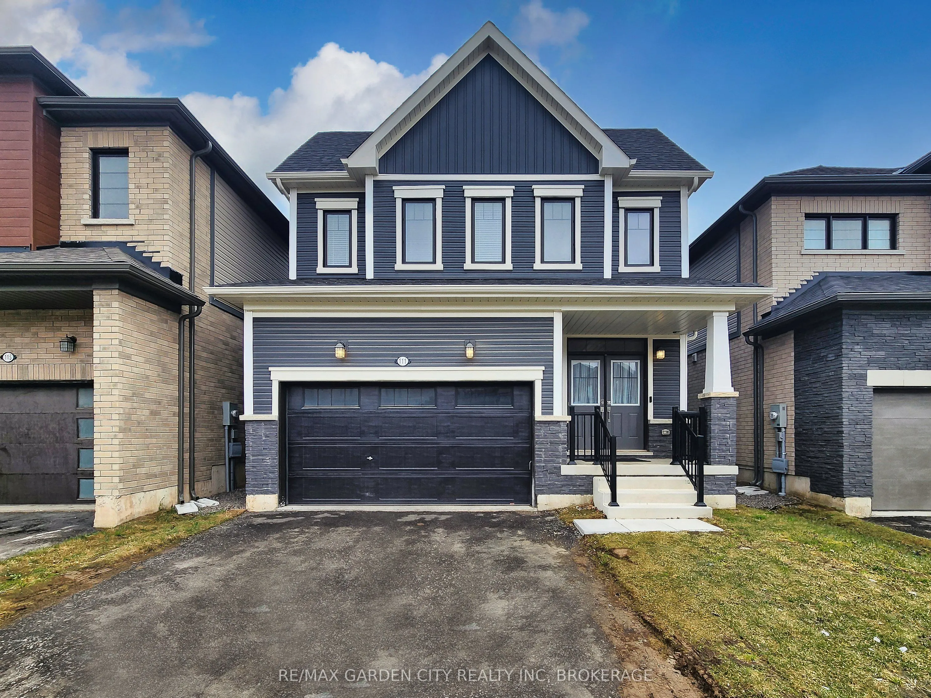111 Sunflower Crescent