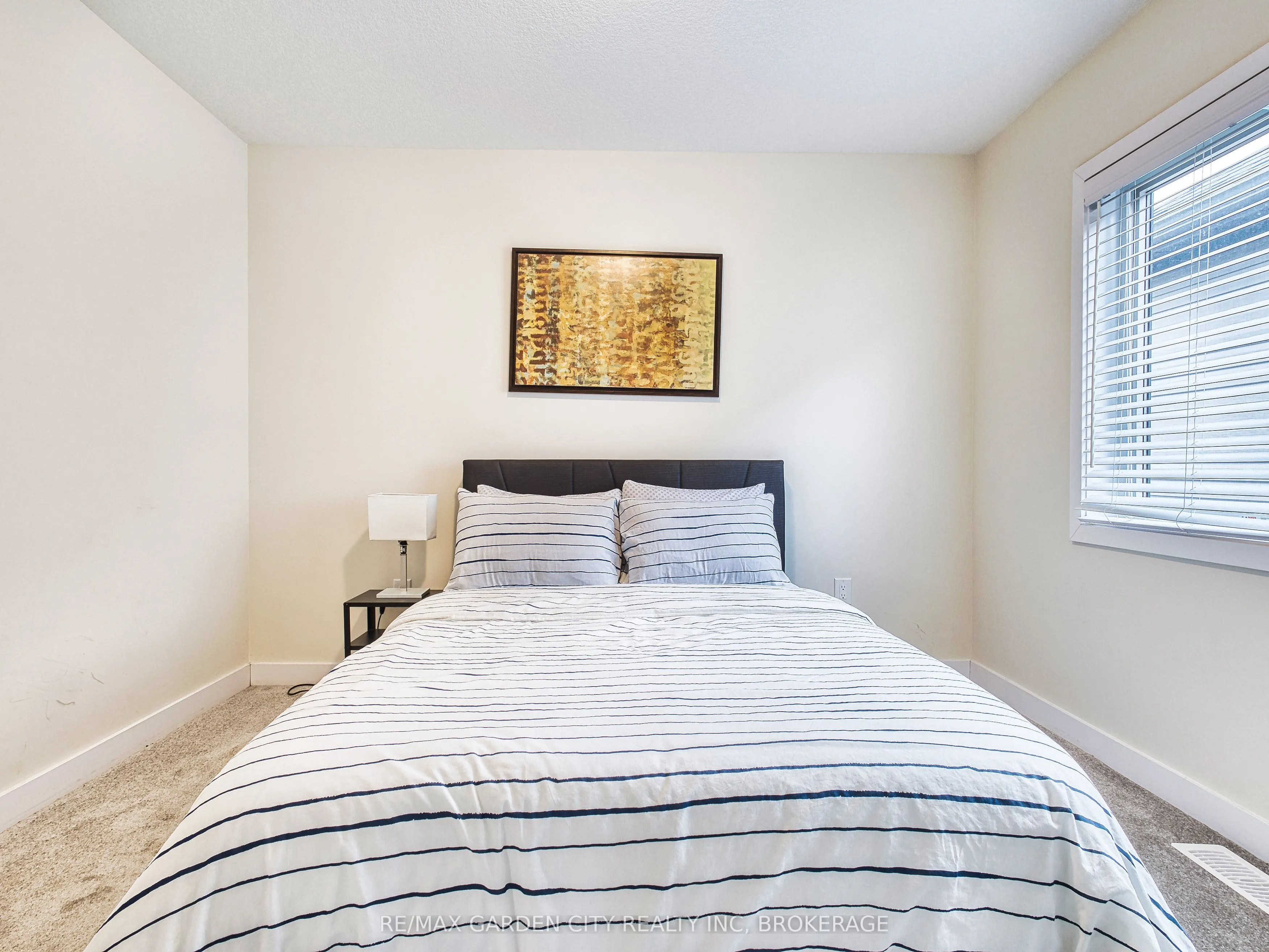 111 Sunflower Crescent
