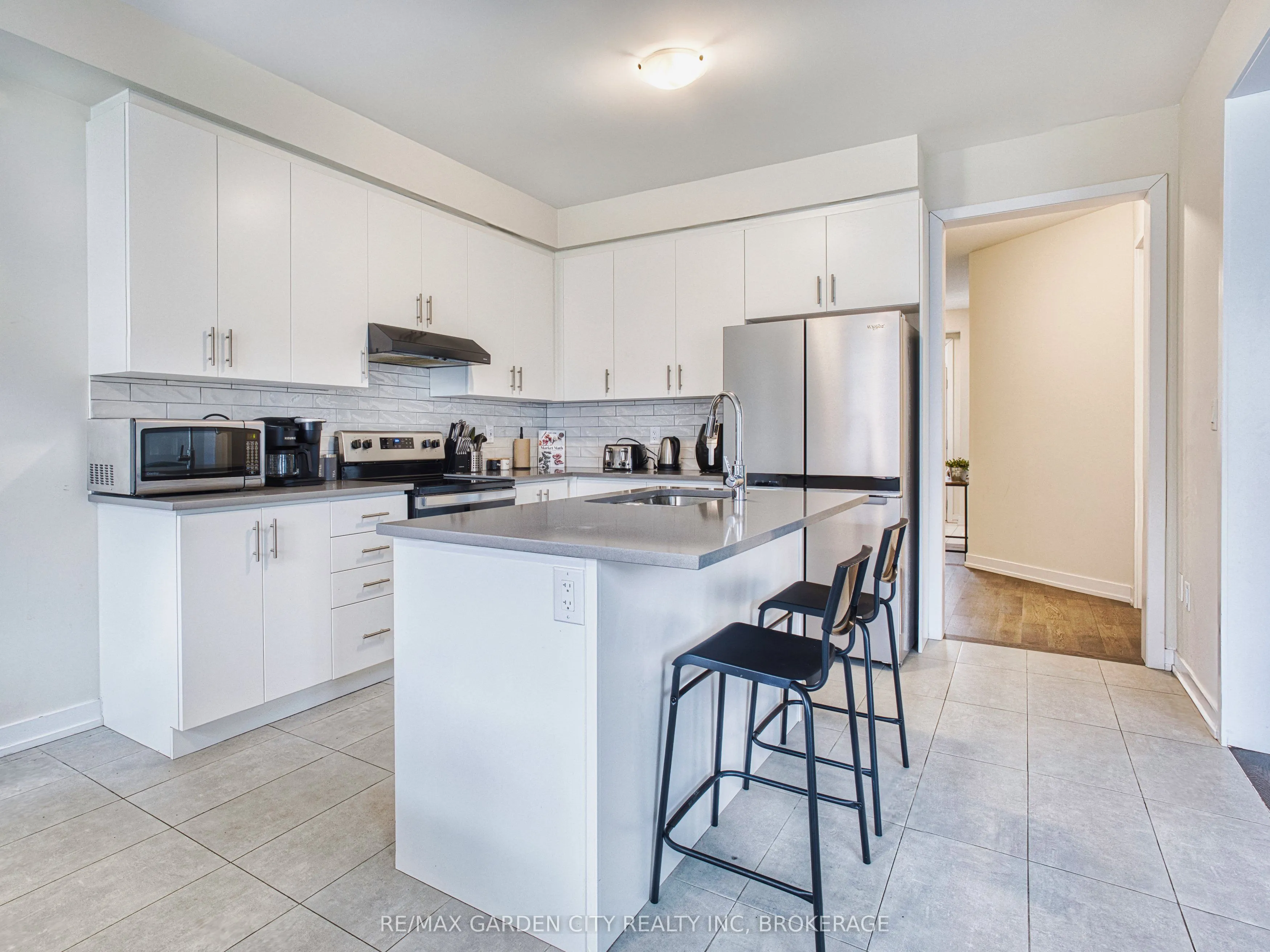 111 Sunflower Crescent