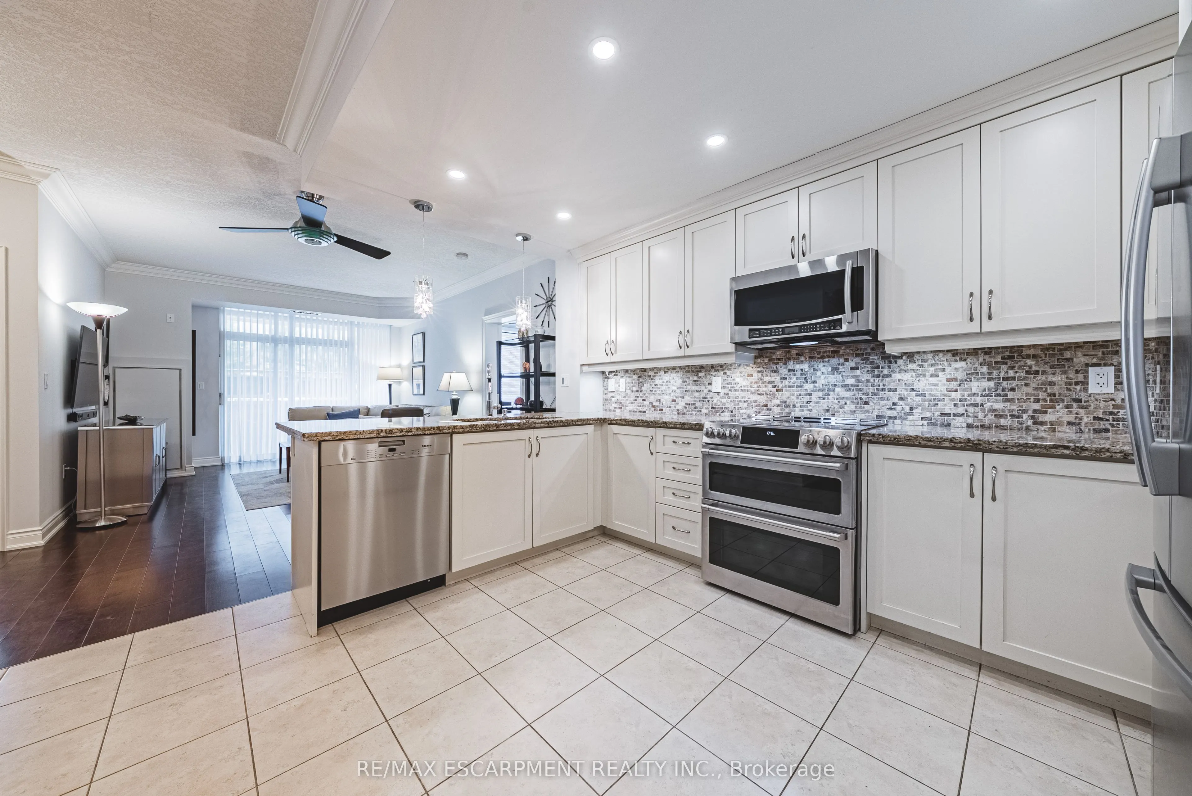 125 Wilson Street W #107
