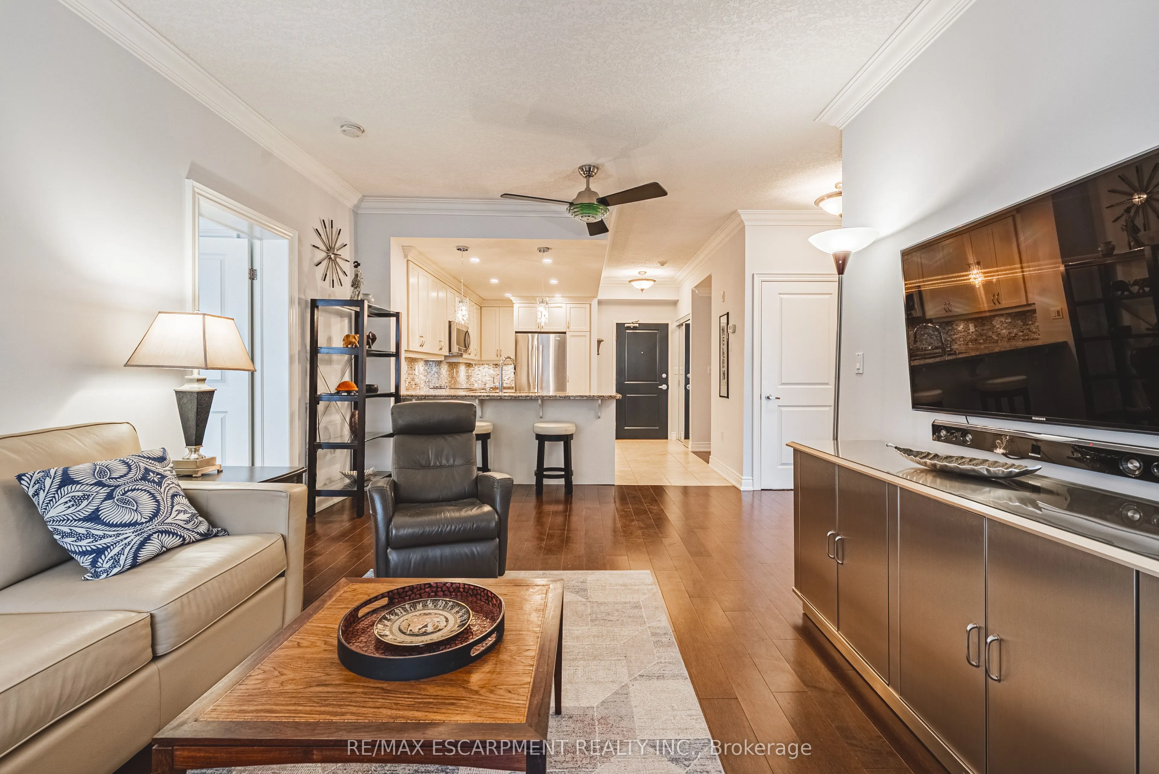 125 Wilson Street W #107