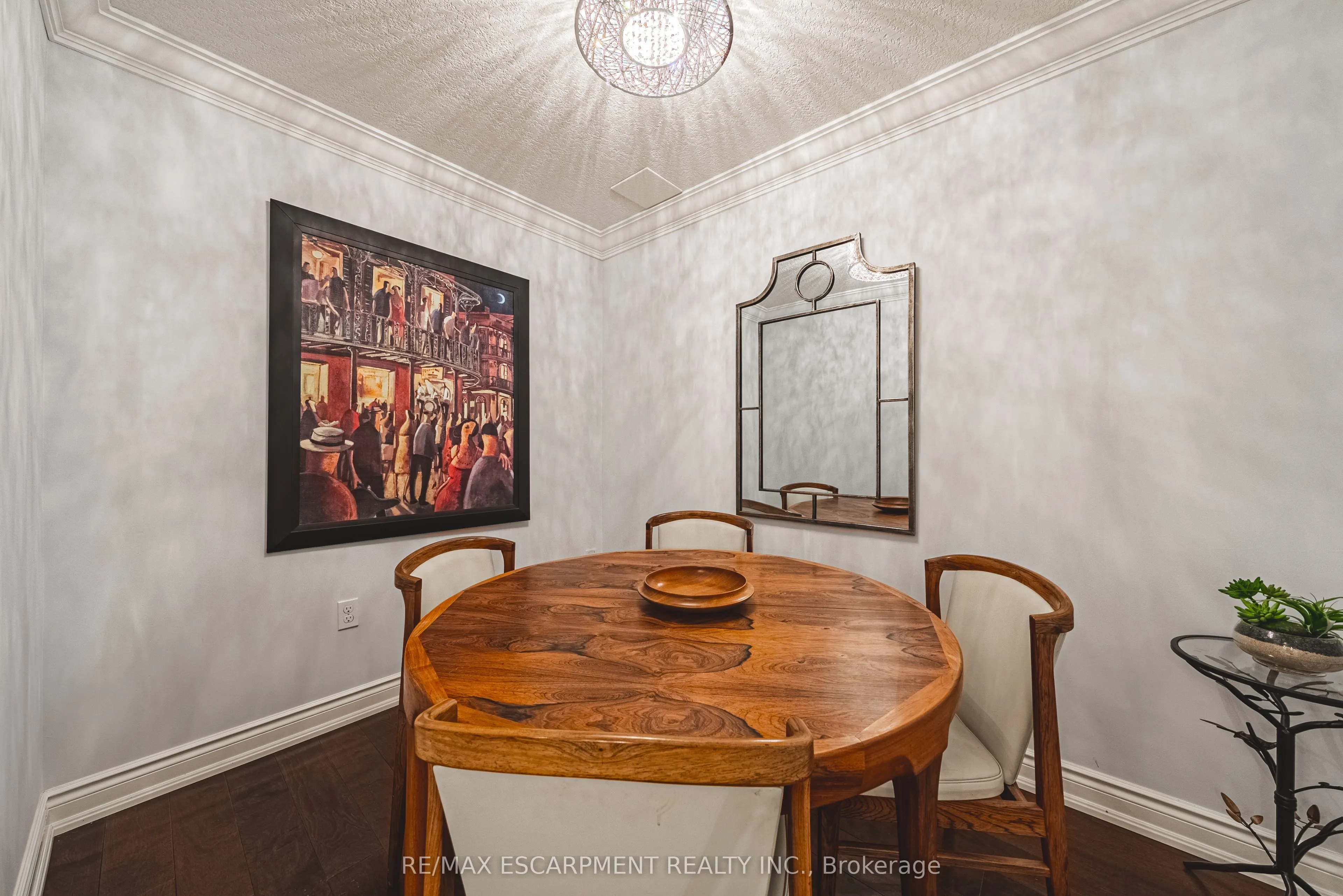 125 Wilson Street W #107
