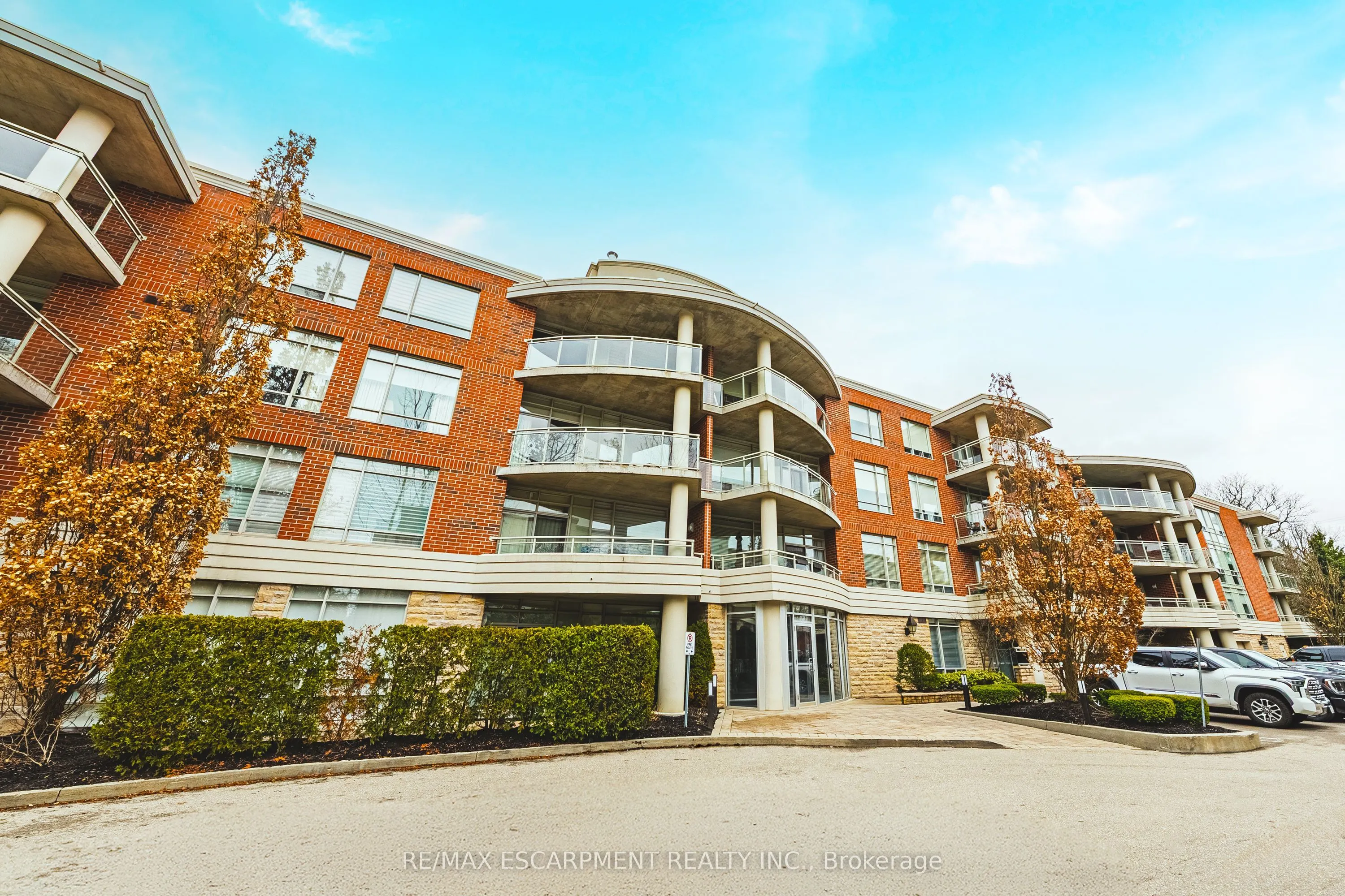 125 Wilson Street W #107