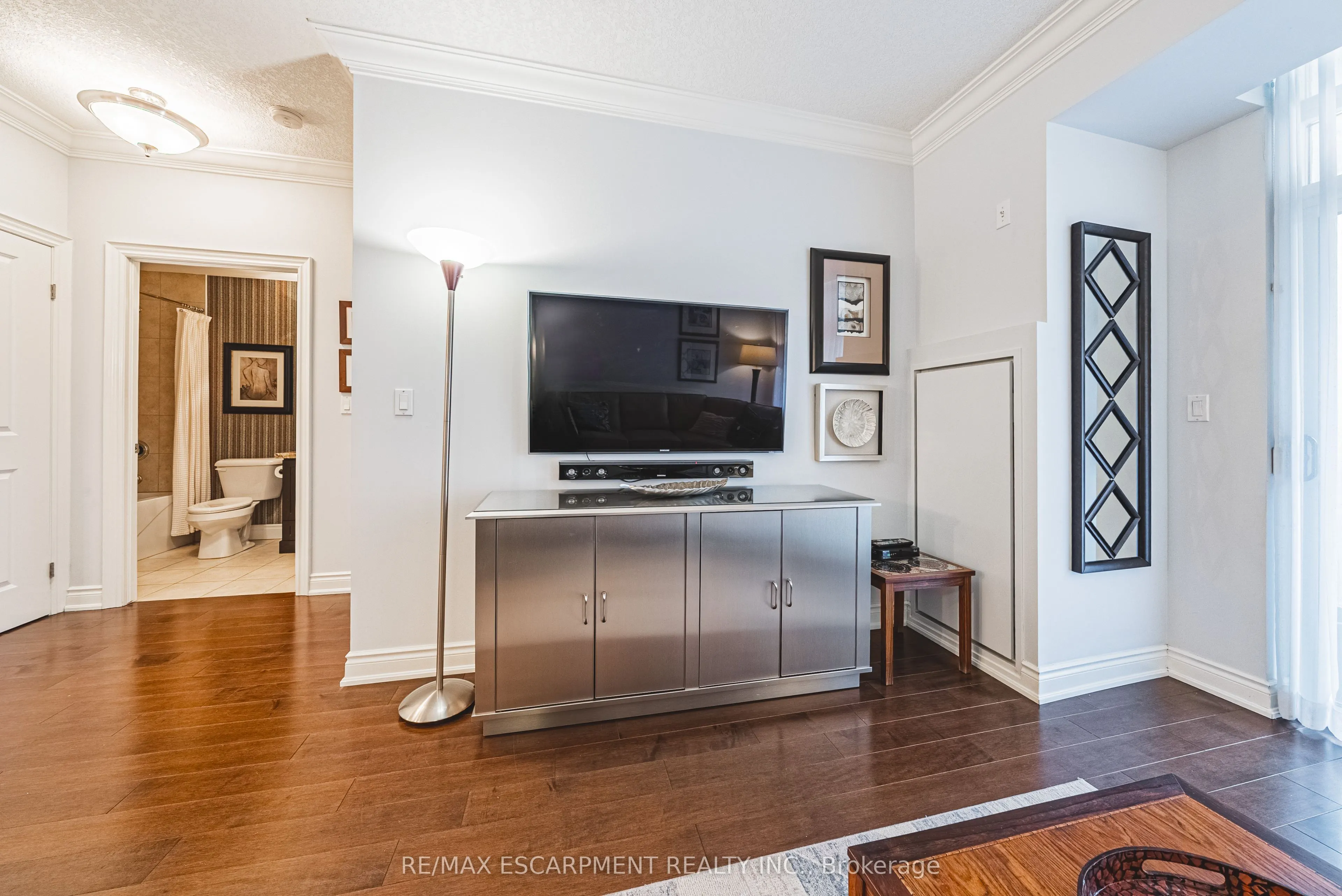 125 Wilson Street W #107