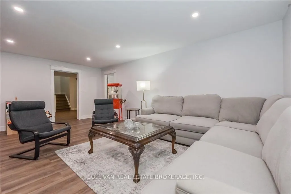5709 WELLINGTON RD 23 Road