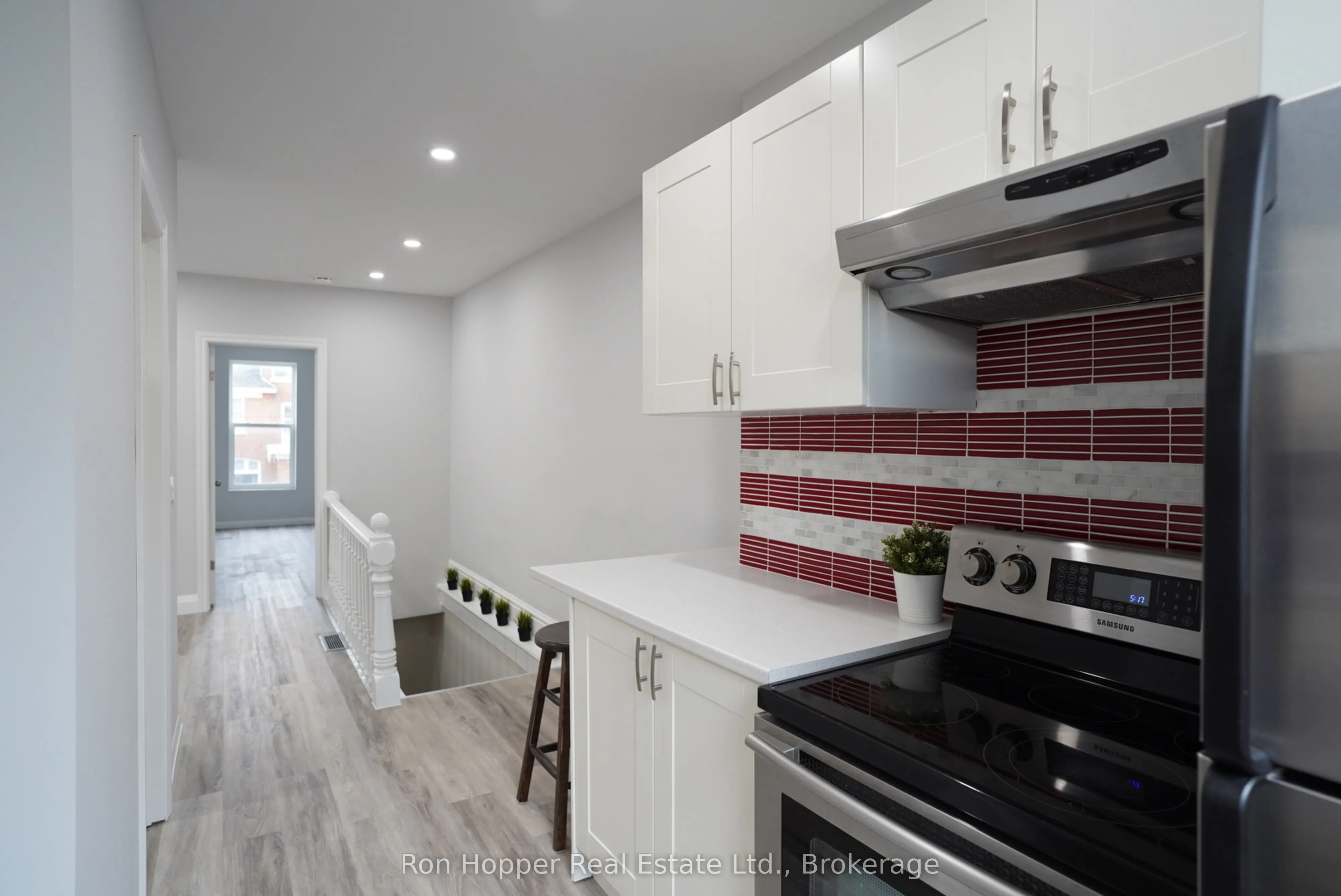 353 11th Street E